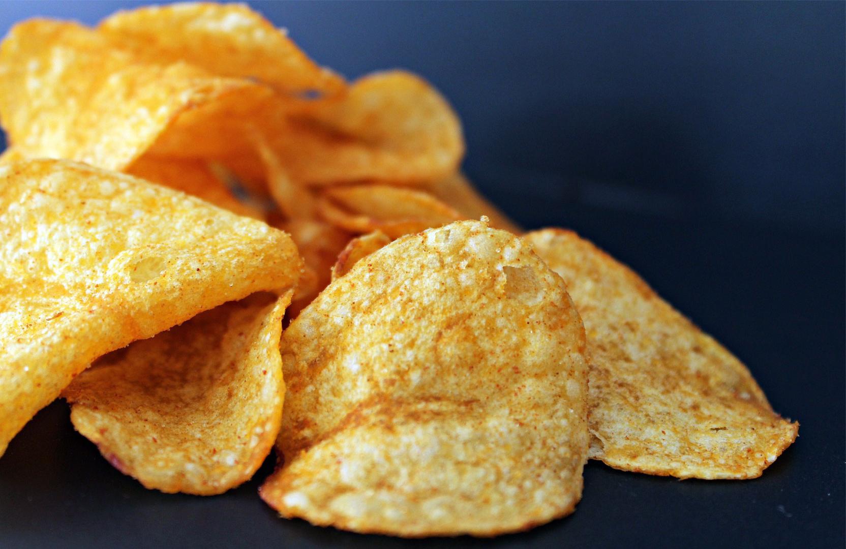 En las patatas tipo chips se han encontrado concentraciones elevadas de acrilamida durante el proceso de fritura