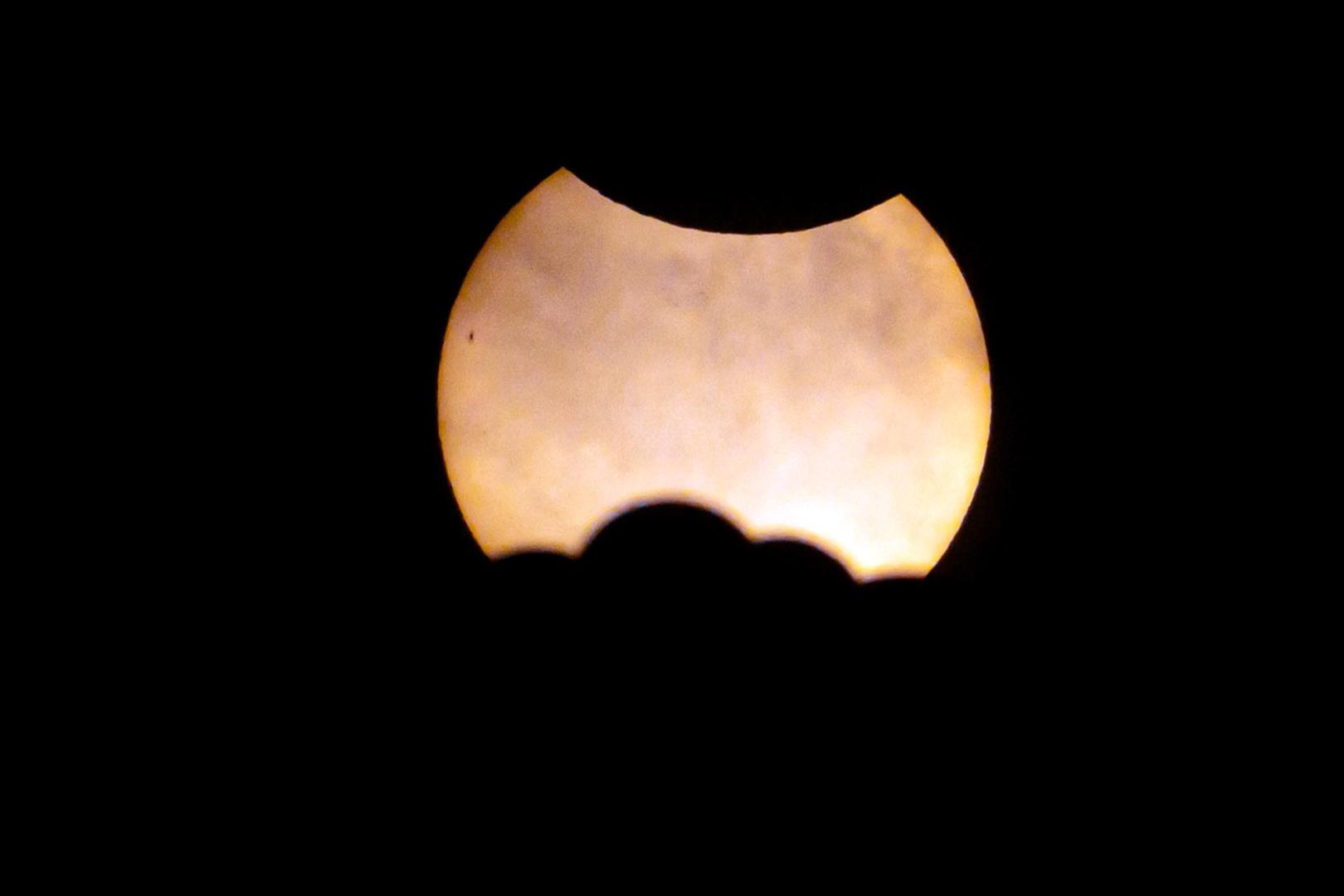 Foto del eclipse solar del 29 de marzo de 2025./