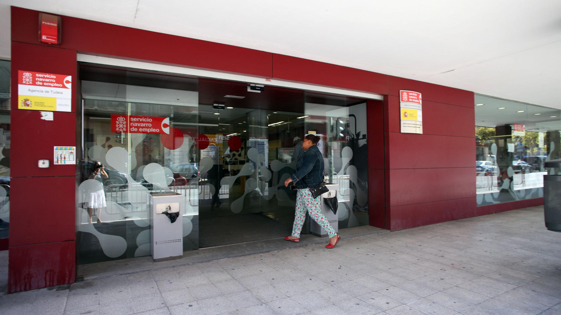 Las mujeres mayores de 55 años suponen el grupo más numeroso entre los parados de larga duración en Navarra