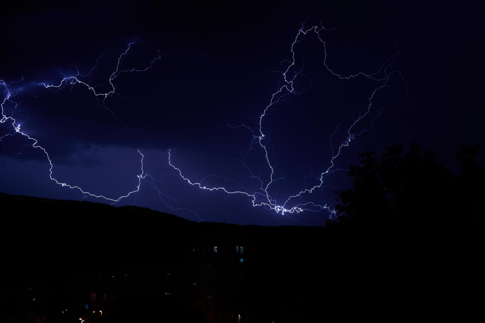 Tormenta con rayos, este miércoles a última hora en Pamplona