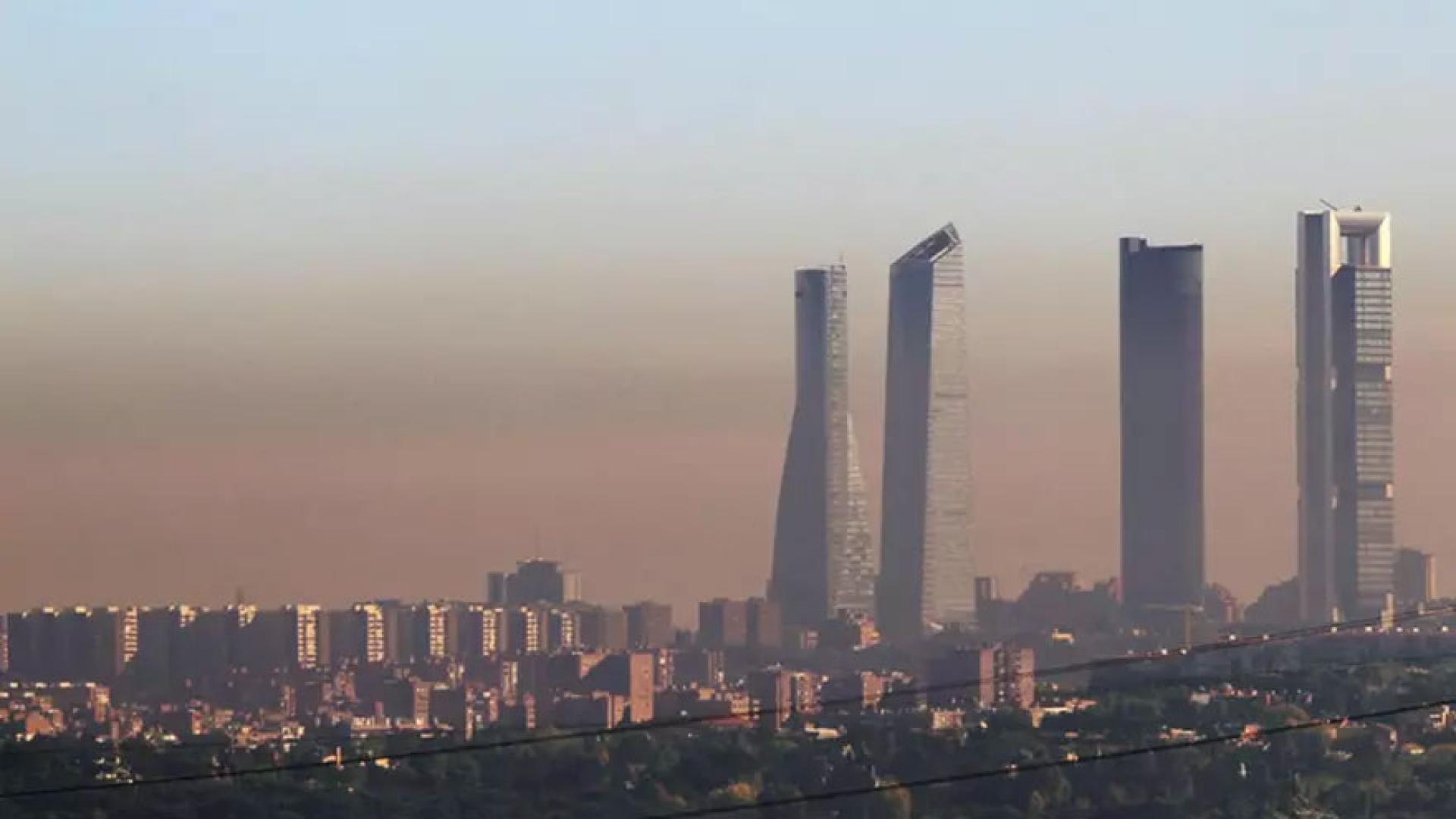 Imagen de archivo de la boina de contaminación de Madrid