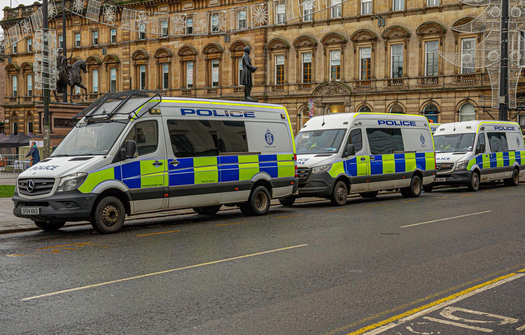 Un joven de 17 años condenado a 10 años de prisión por planear un atentado terrorista en una mezquita en el norte de Escocia