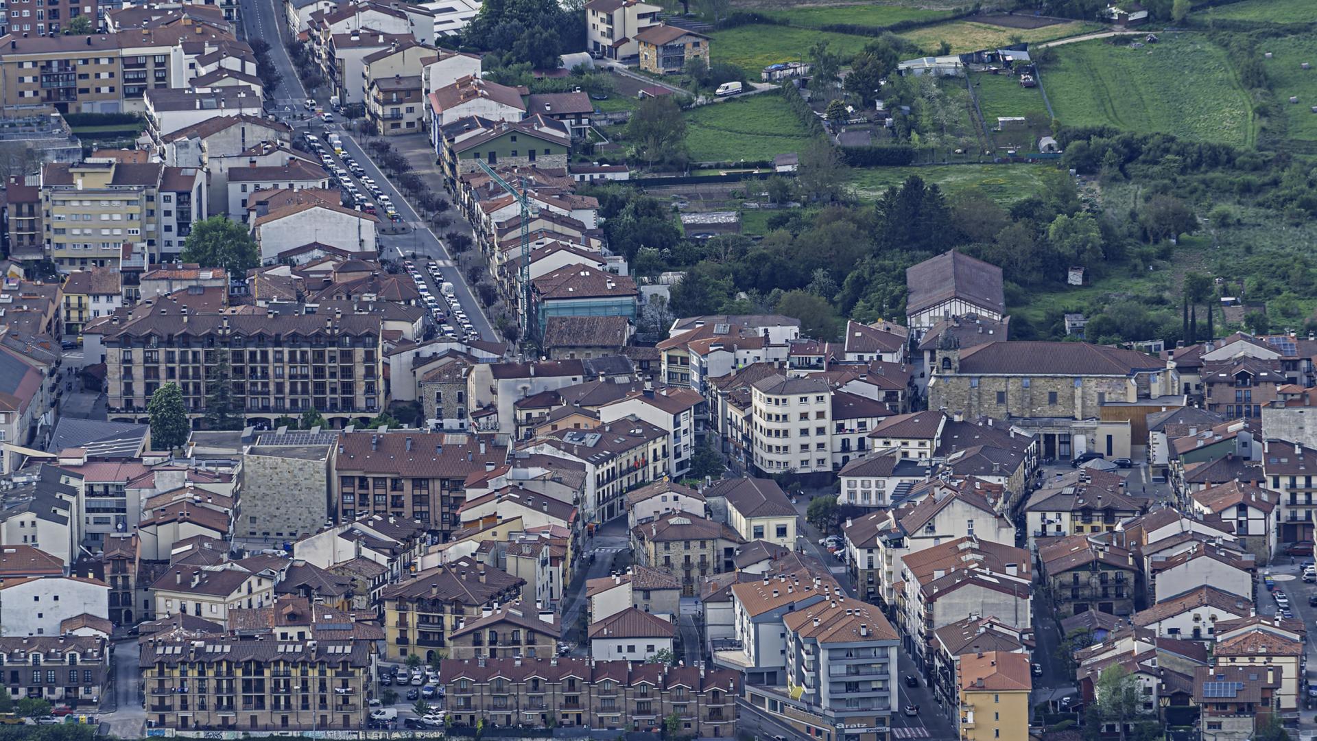 Panorámica del centro urbano de Alsasua.