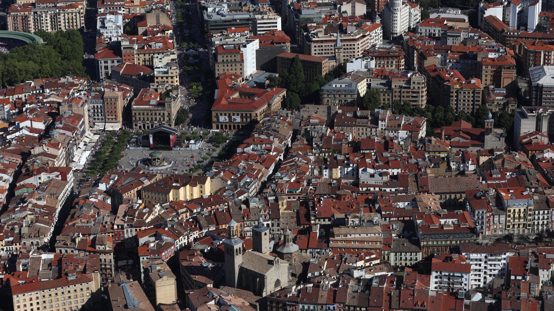 Imagen aérea del Casco Viejo pamplonés y de parte del II Ensanche