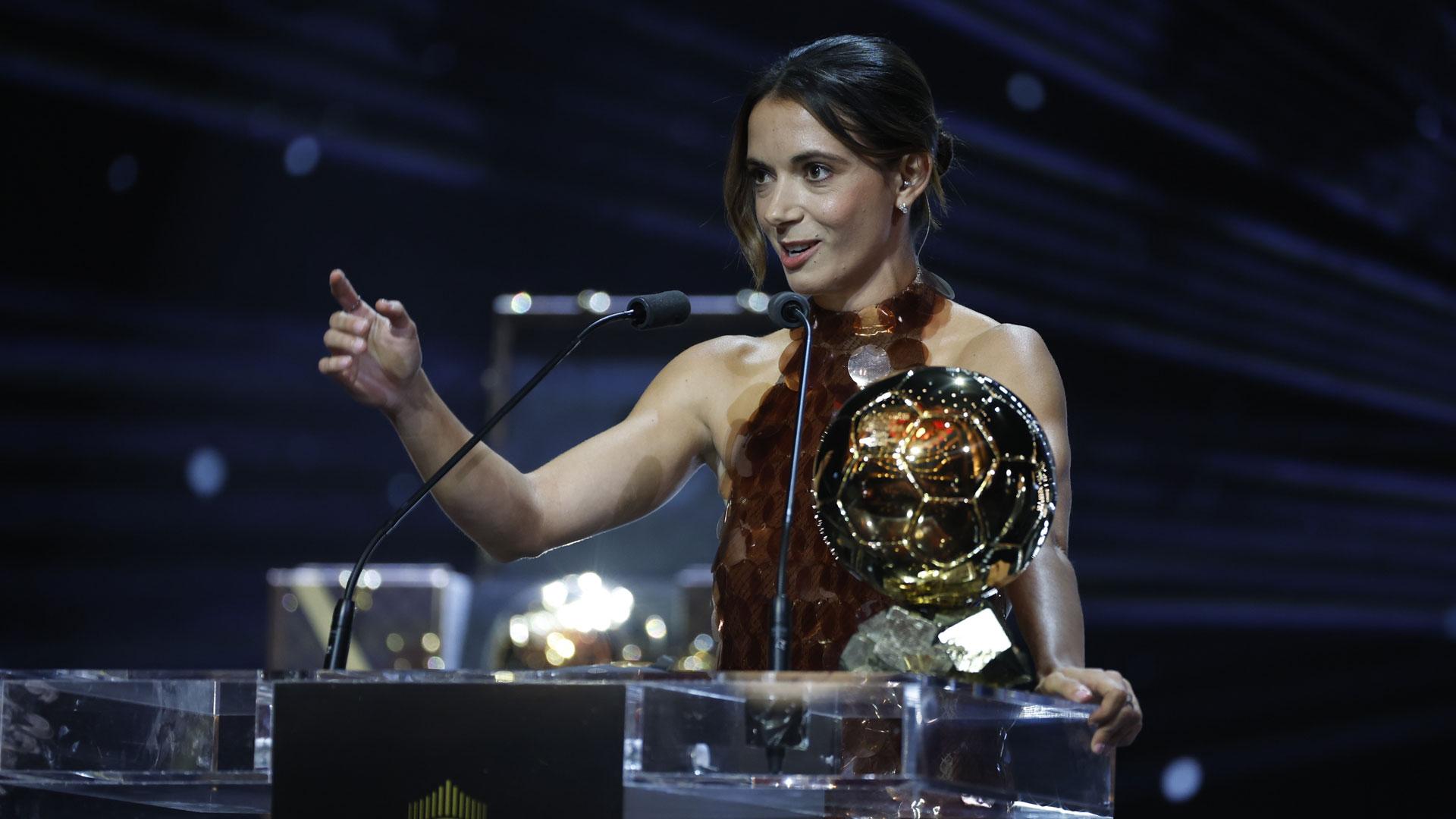 Aitana Bonmatí, durante su discurso tras ganar por tercer año consecutivo el Balón de Oro