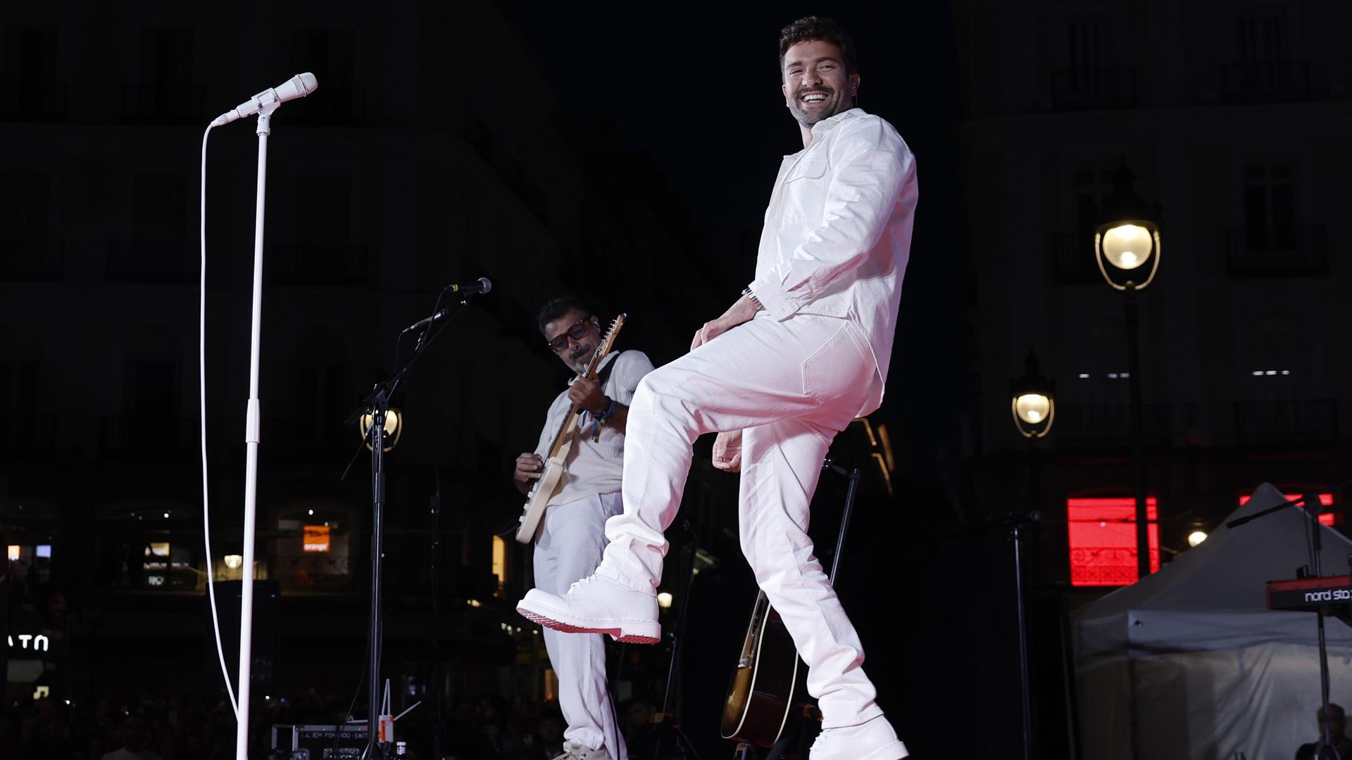 Pablo Alborán, en su actuación este martes en la Puerta del Sol