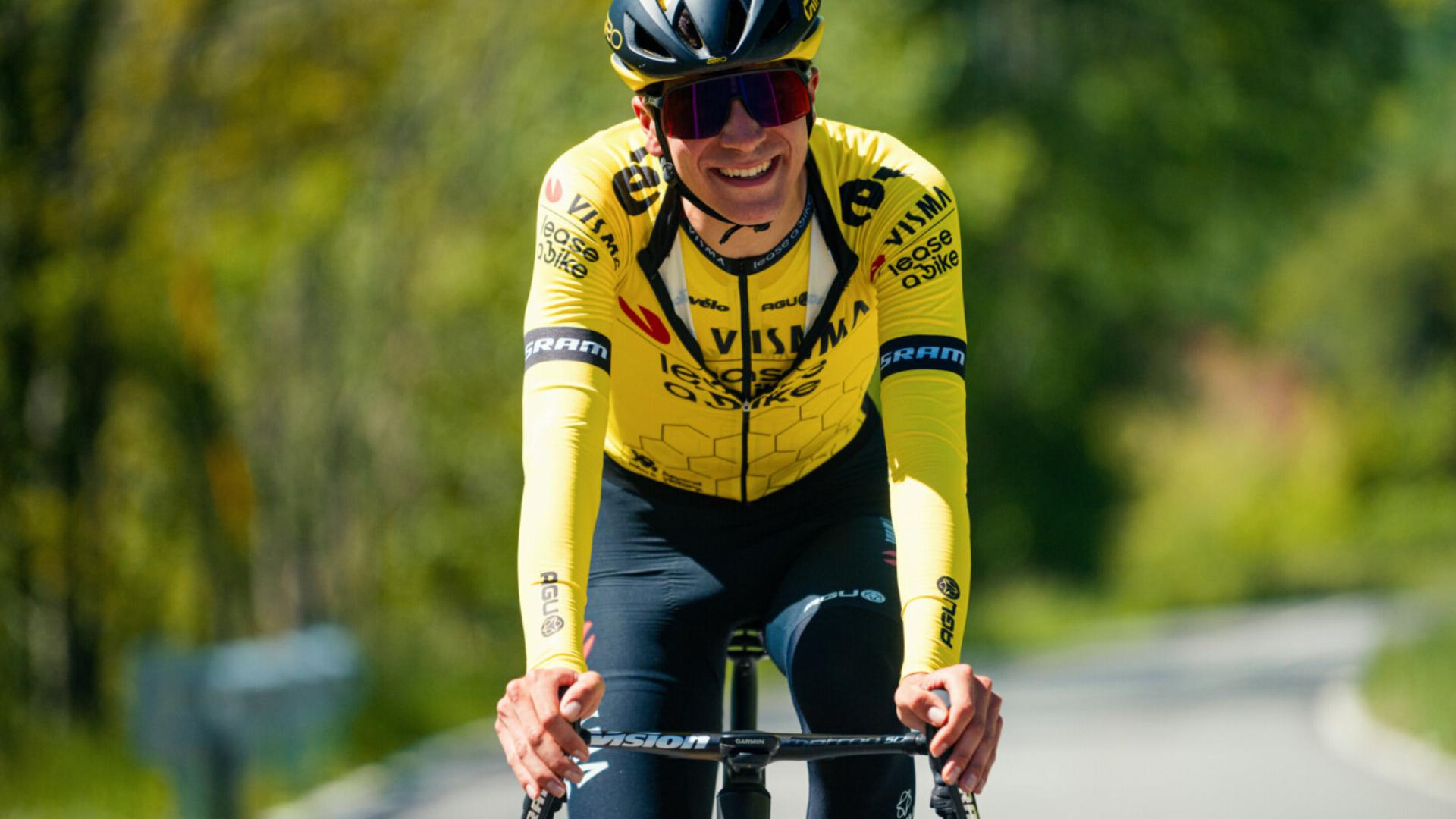 Cian Uijtdebroecks, nuevo corredor del Movistar.