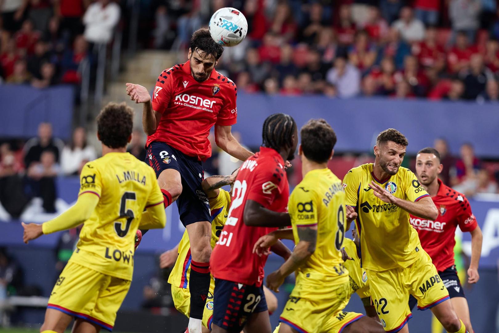 Fotos del partido entre Osasuna y Getafe de la jornada 8./
