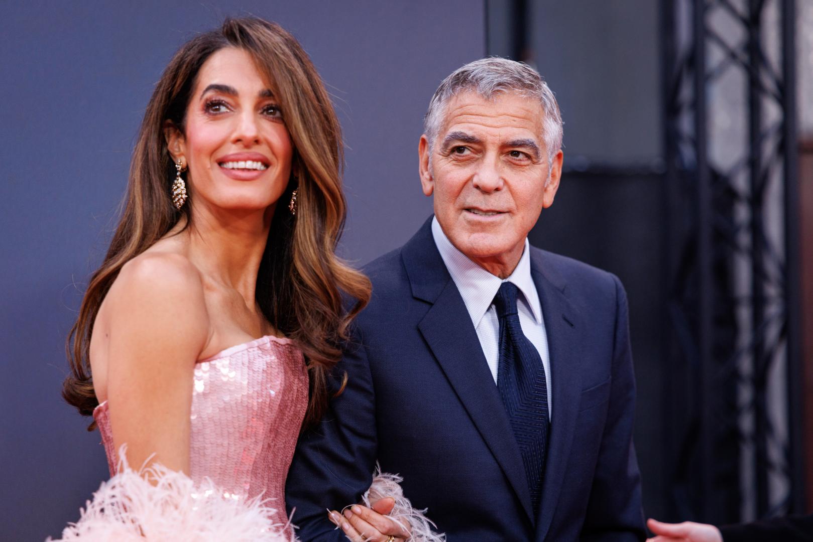 George Clooney y su esposa, la abogada Amal Clooney, en el Festival de Cine de Londres