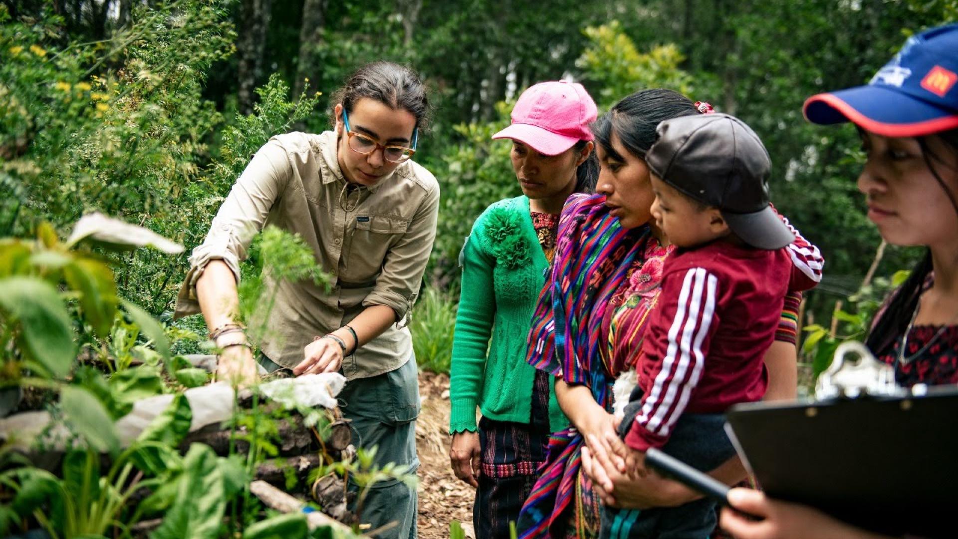 La pamplonesa durante su trabajo con la ONG guatemalteca Vivamos Mejor