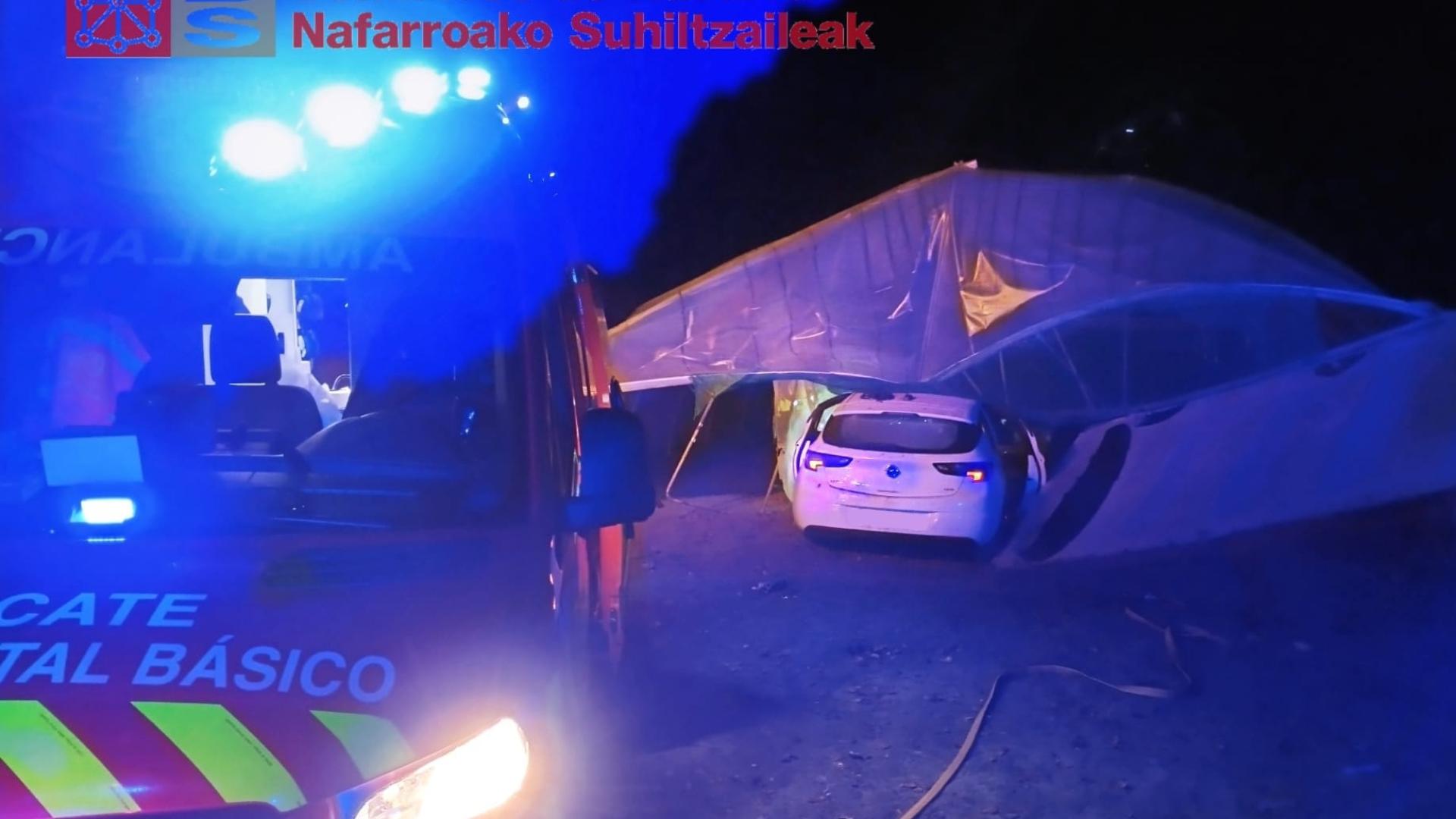 El vehículo accidentado en la NA-660 en Peralta