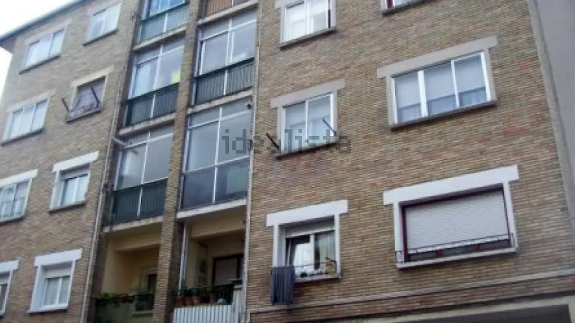 Fachada del edificio en Buztintxuri