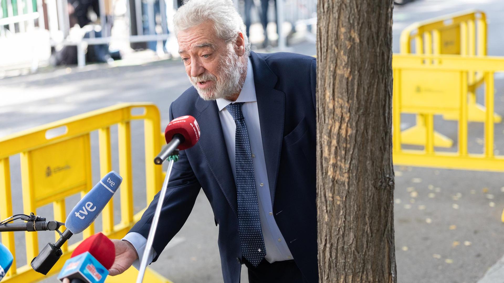 El jefe de gabinete de la presidenta de la Comunidad de Madrid, Miguel Ángel Rodríguez, a su llegada a la segunda jornada del juicio al fiscal general del Estado