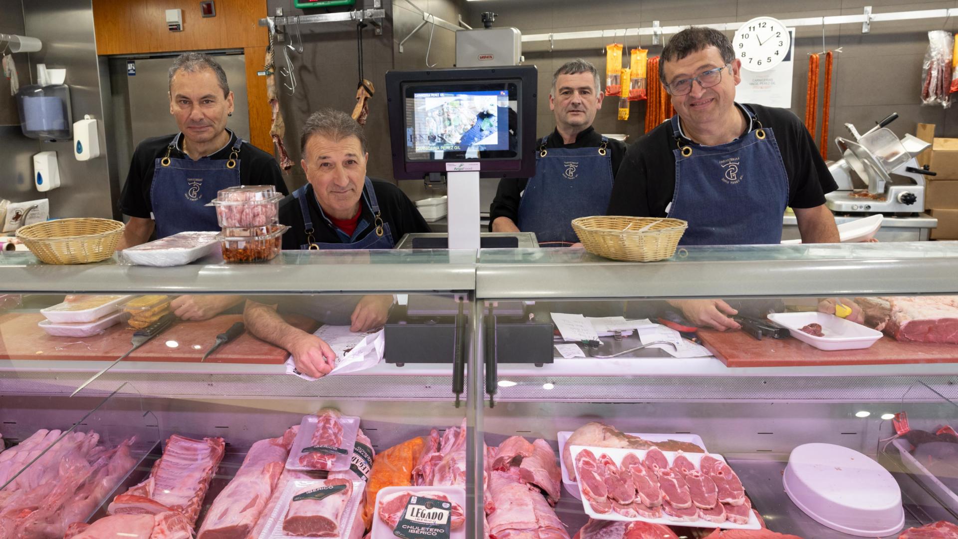 De izquierda a derecha: Javier Salcedo Gil, Javier Ruiz Navascués, y los hermanos Alberto y Ricardo Pérez Gil