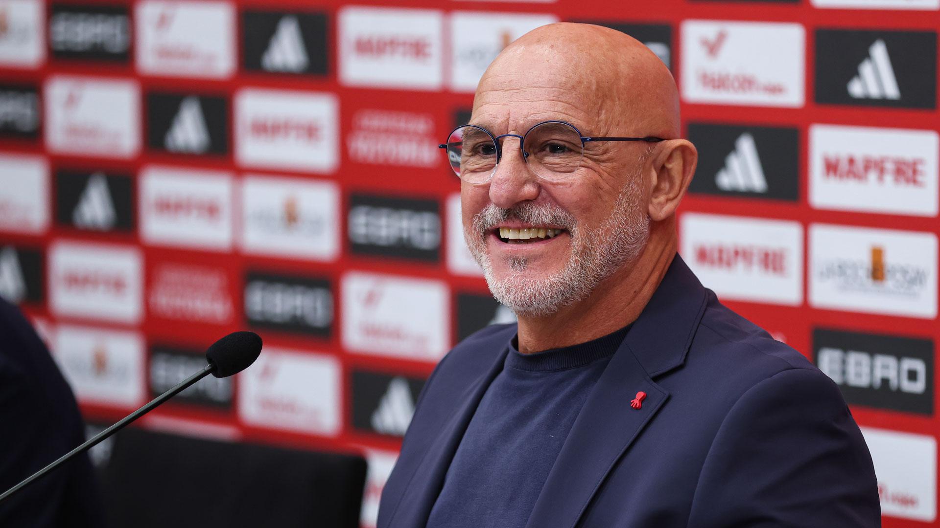 El seleccionador español, Luis de la Fuente, durante la rueda de prensa ofrecida este viernes en la Ciudad del Fútbol de Las Rozas