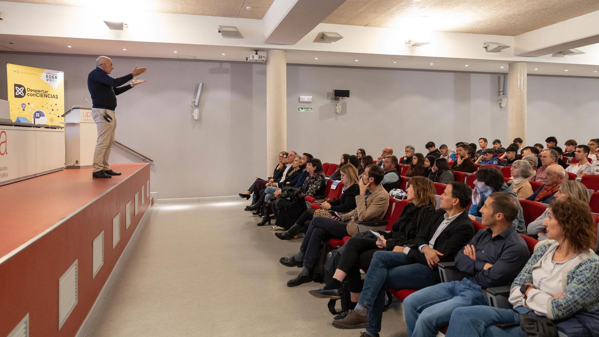 Imagen del público asistente al acto