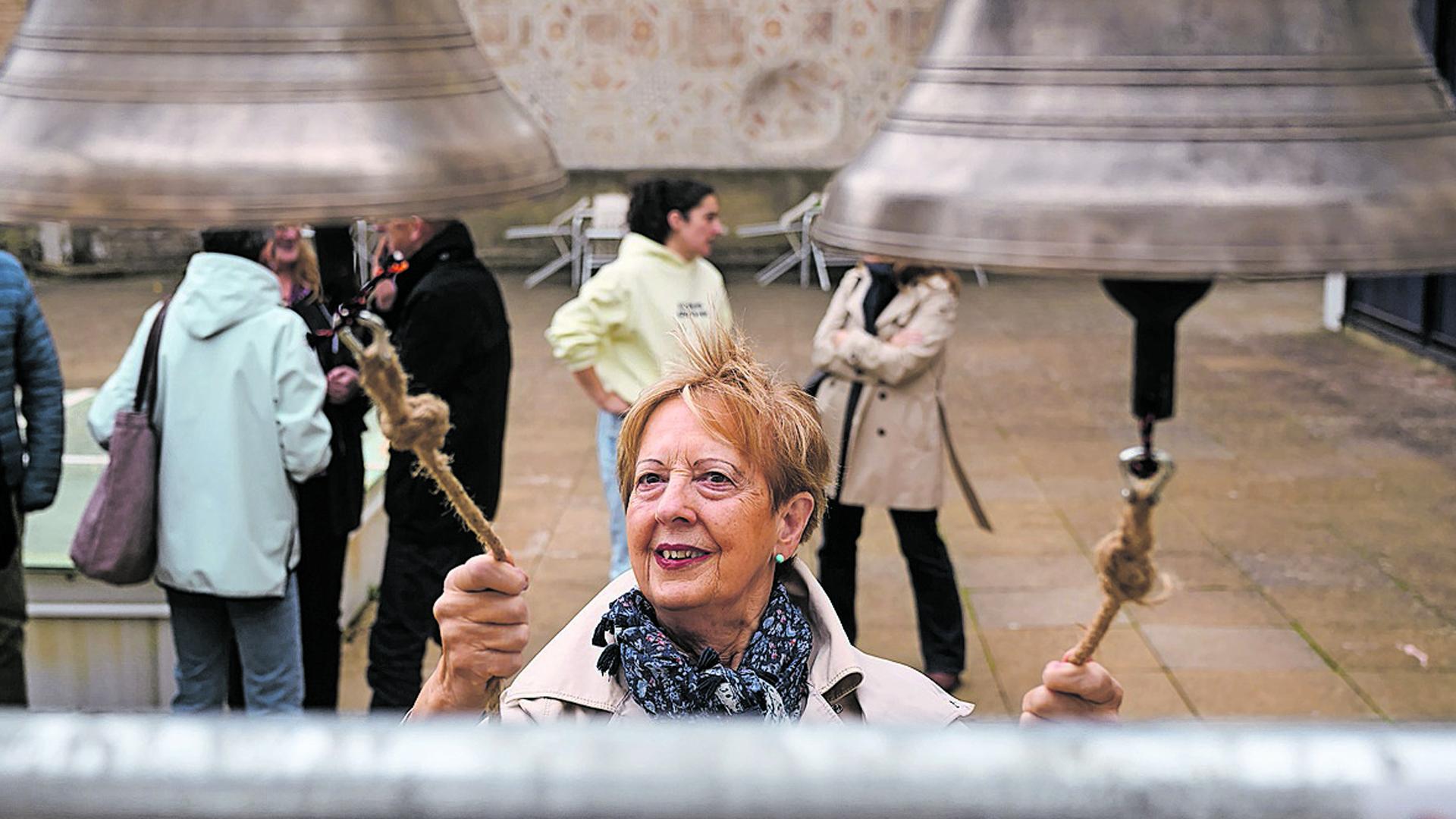 Momento de exhibición de toques de campana en el Museo de Navarra