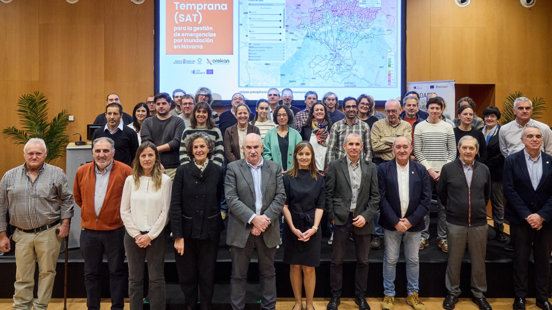 El consejero de Desarrollo Rural y Medio Ambiente, José María Aierdi, presenta el nuevo sistema de alerta temprana ante el riesgo de inundaciones