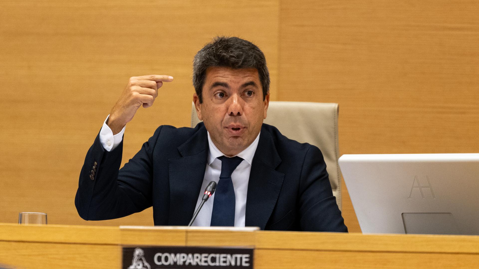El presidente de la Generalitat valenciana en funciones, Carlos Mazón, comparece ante la comisión de la dana, en el Congreso de los Diputados
