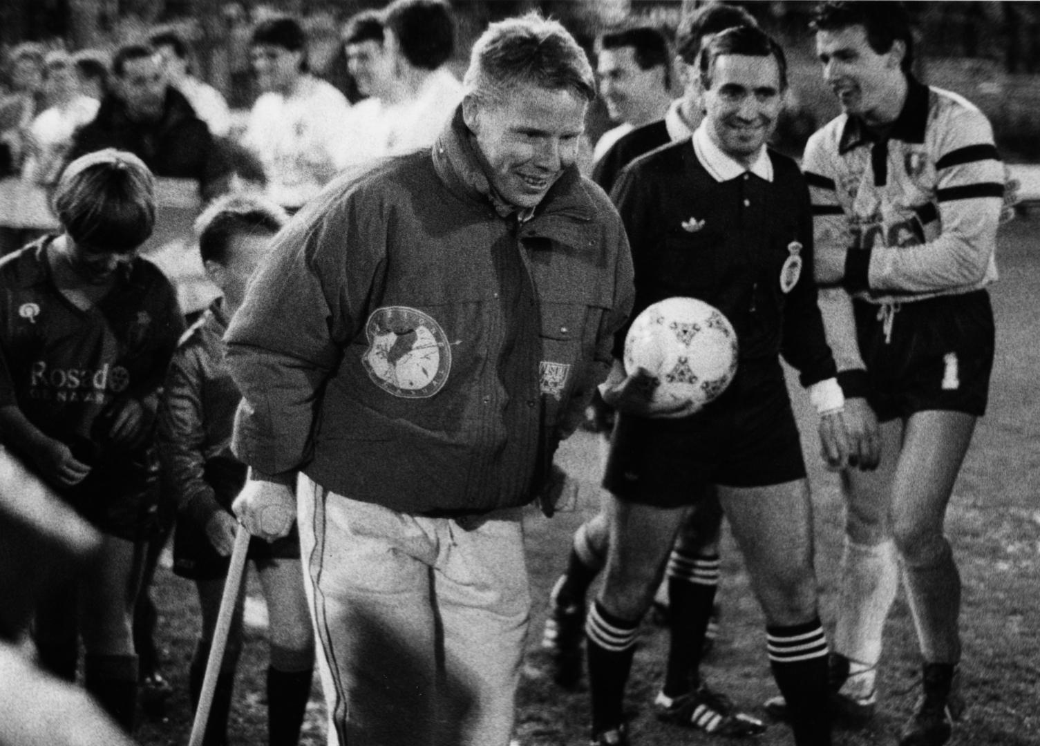 Sammy Lee, en el partido de homenaje entre Osasuna y el Liverpool en El Sadar en 1988