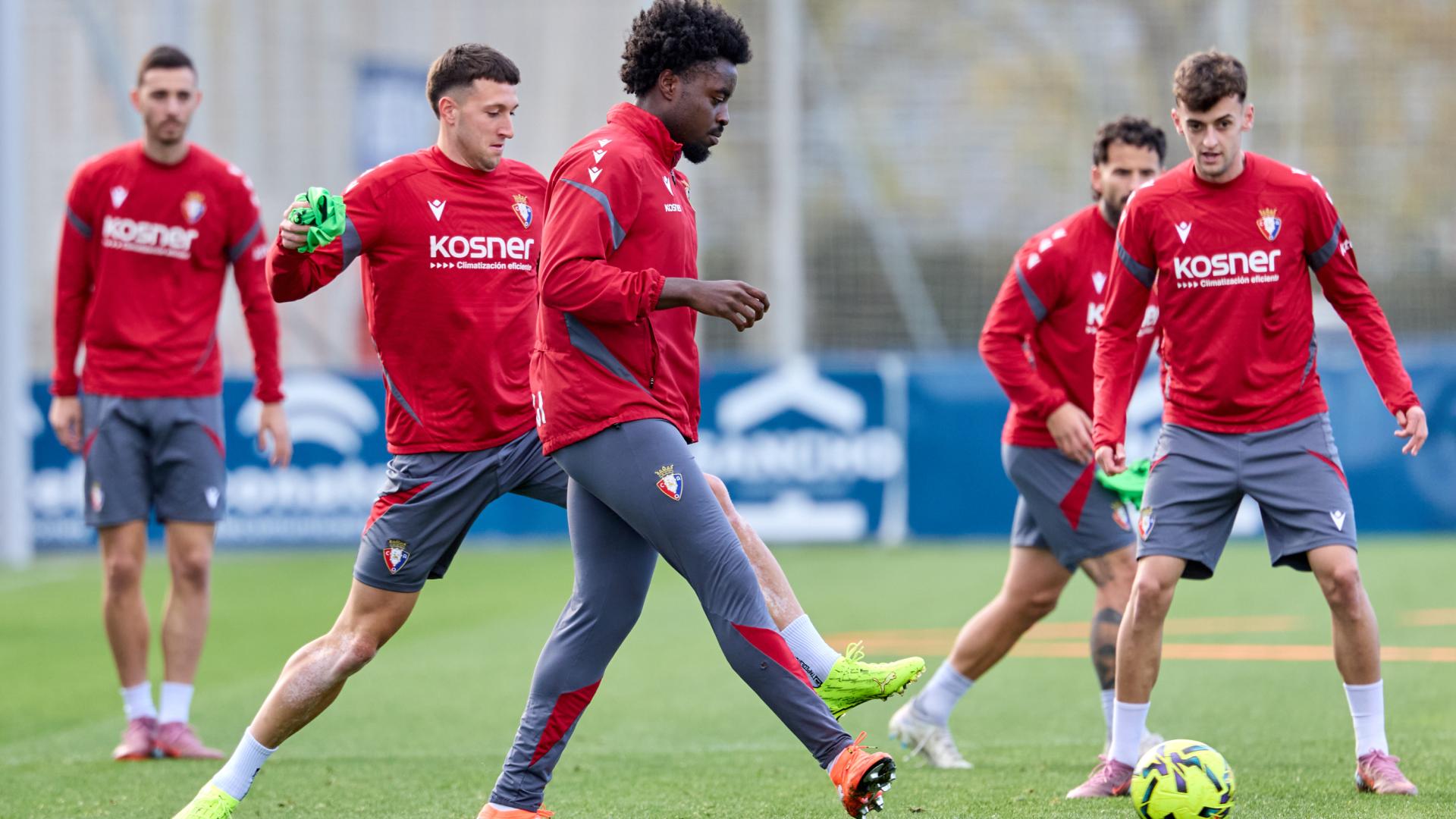 Boyomo, Bretones y Aimar Oroz