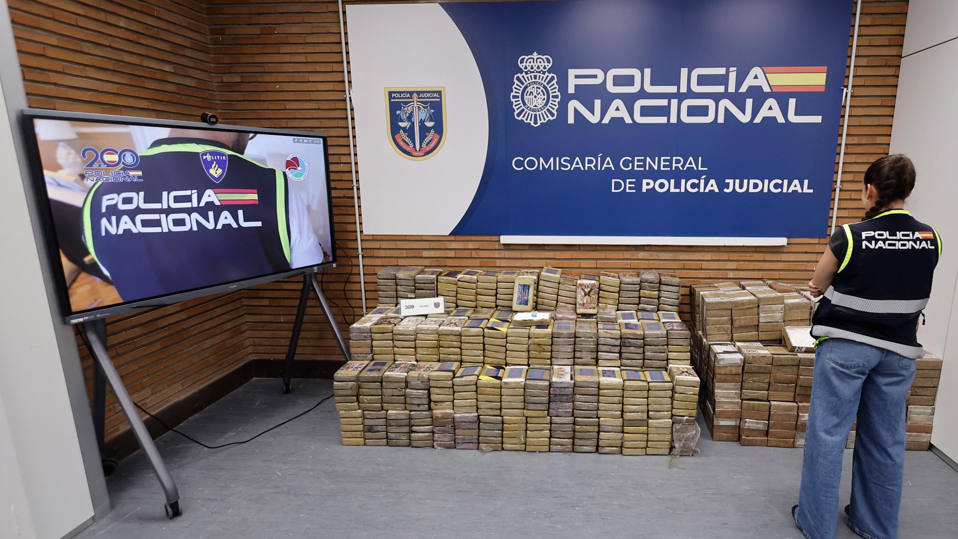 Desmantelan una 'oficina' del Cártel de Jalisco con 20 detenidos por ocultar cocaína en maquinaria industrial