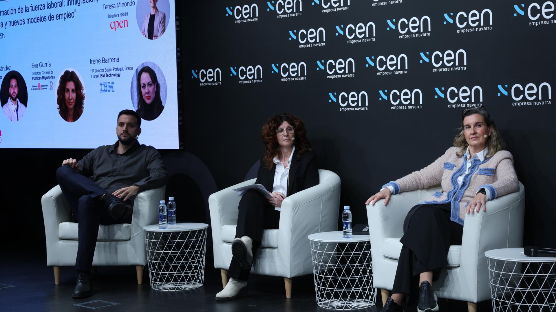 A: EDUARDO BUXENS F: 18 NOVIEMBRE 2025 L: PAMPLONA , CEN T: JORNADA SOBREEL FUTURO DEL EMPLEO EN NAVARRA, MESA REDONDA