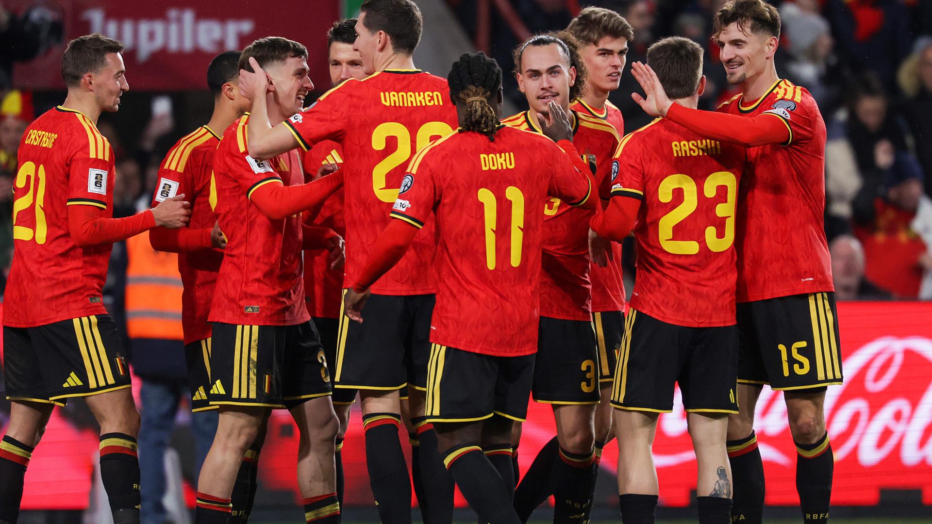 Los belgas celebran uno de los tantos marcados en la goleada contra Liechtenstein /