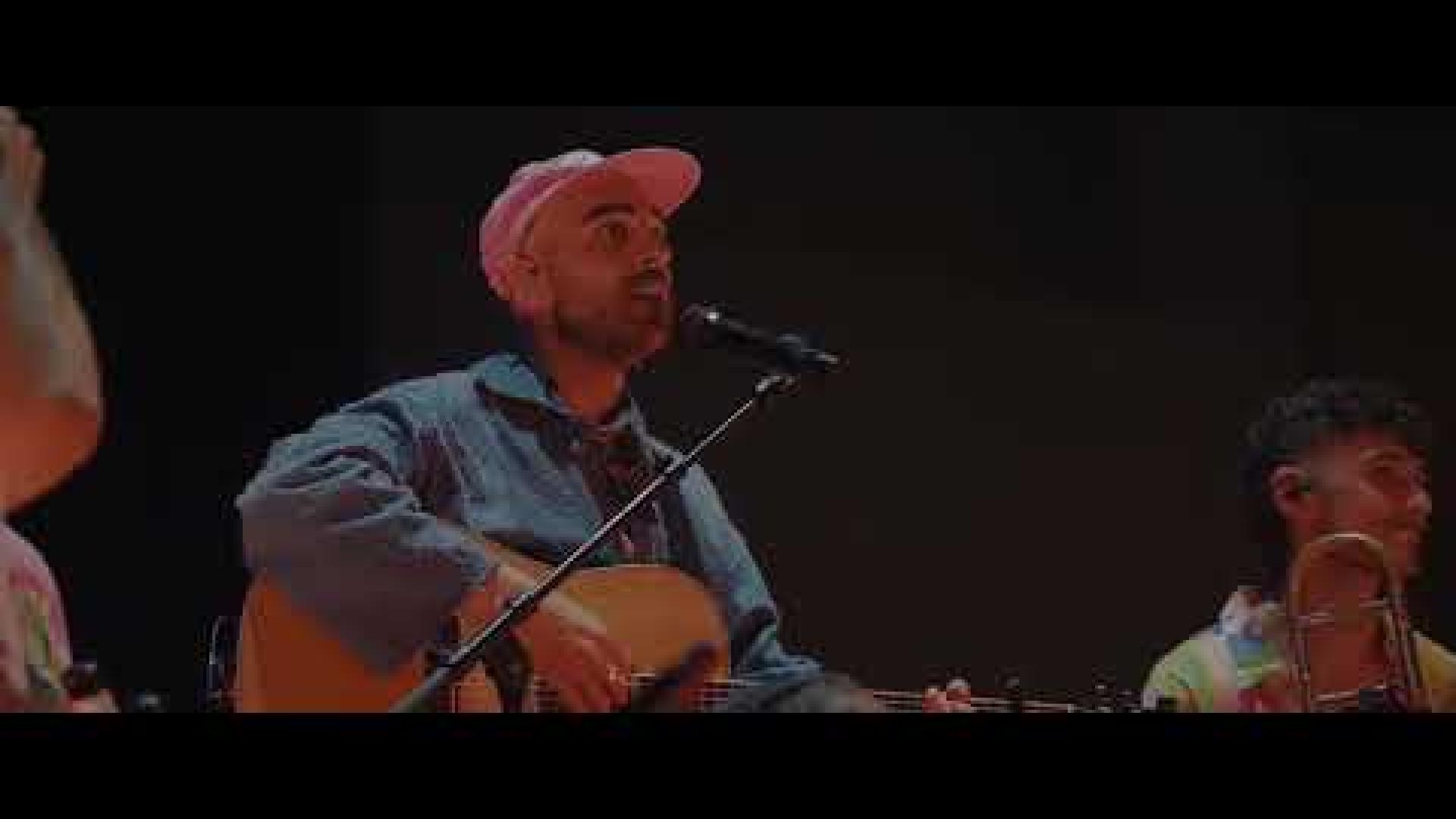 Nil Moliner - Mejor Así (En Directo) [12.500 PASOS al Palau Sant Jordi]
