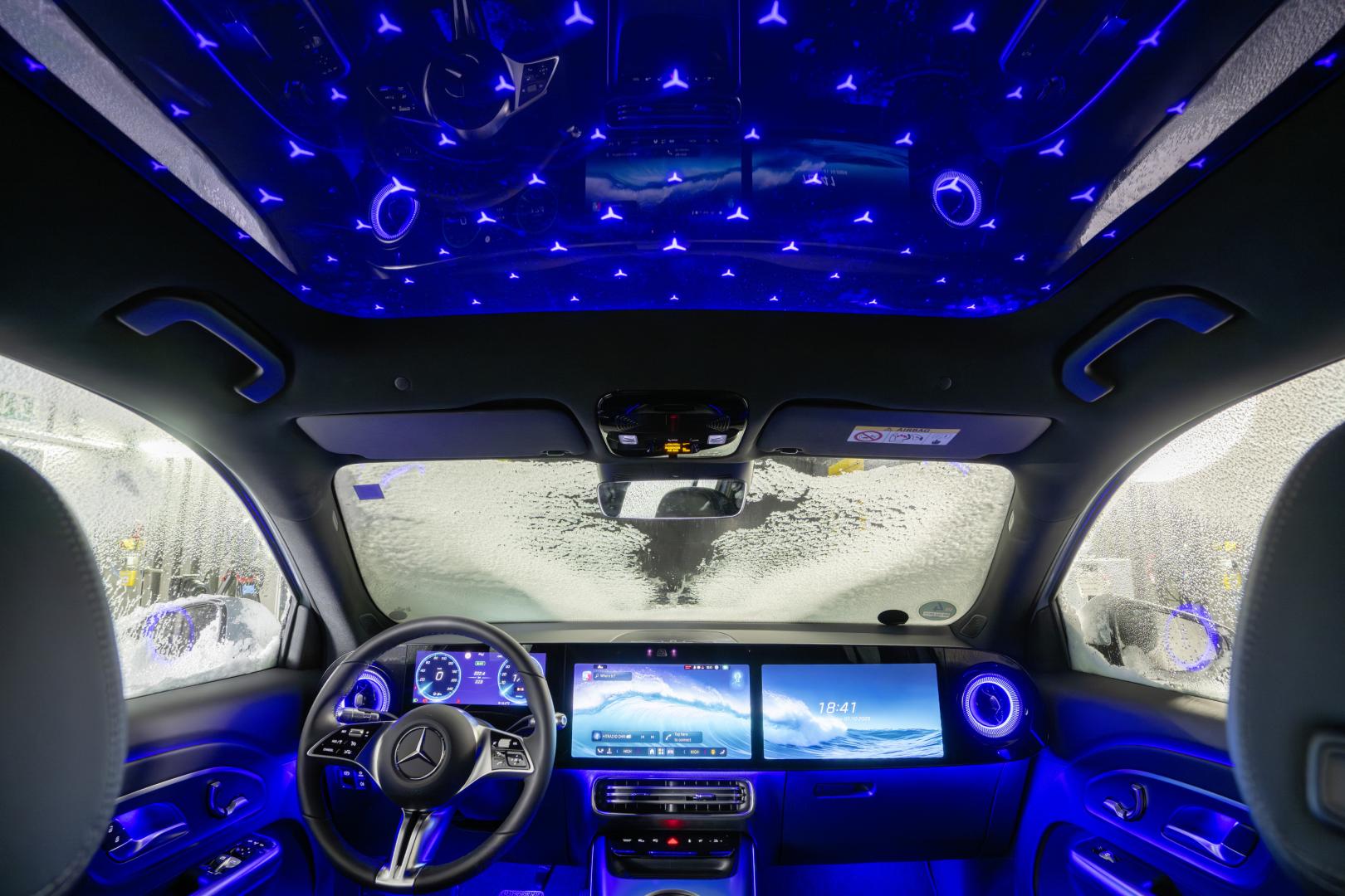 The new Mercedes-Benz GLB, Interior