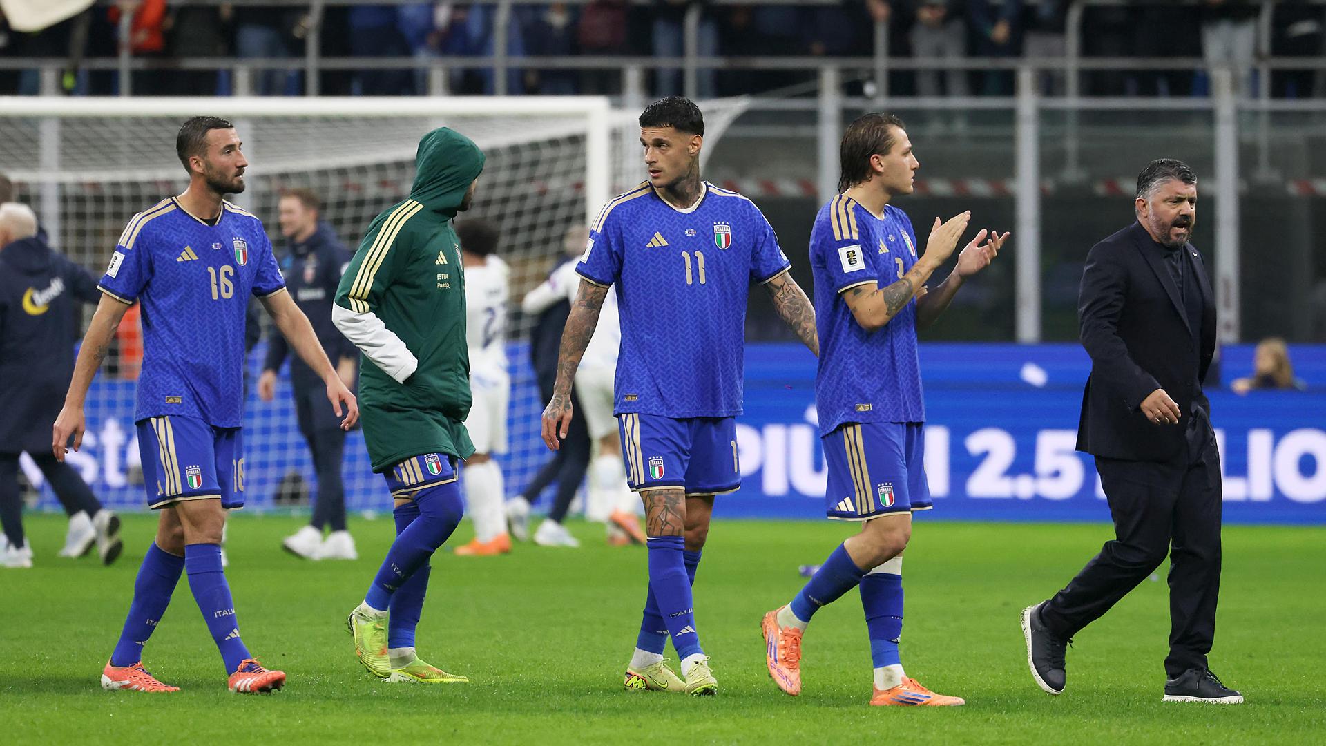 los italianos, cabizbajos tras caer derrotados contra Noruega en el último encuentro de la fase de grupos de clasificación para el Mundial 2026 y verse obligados a la repesca /