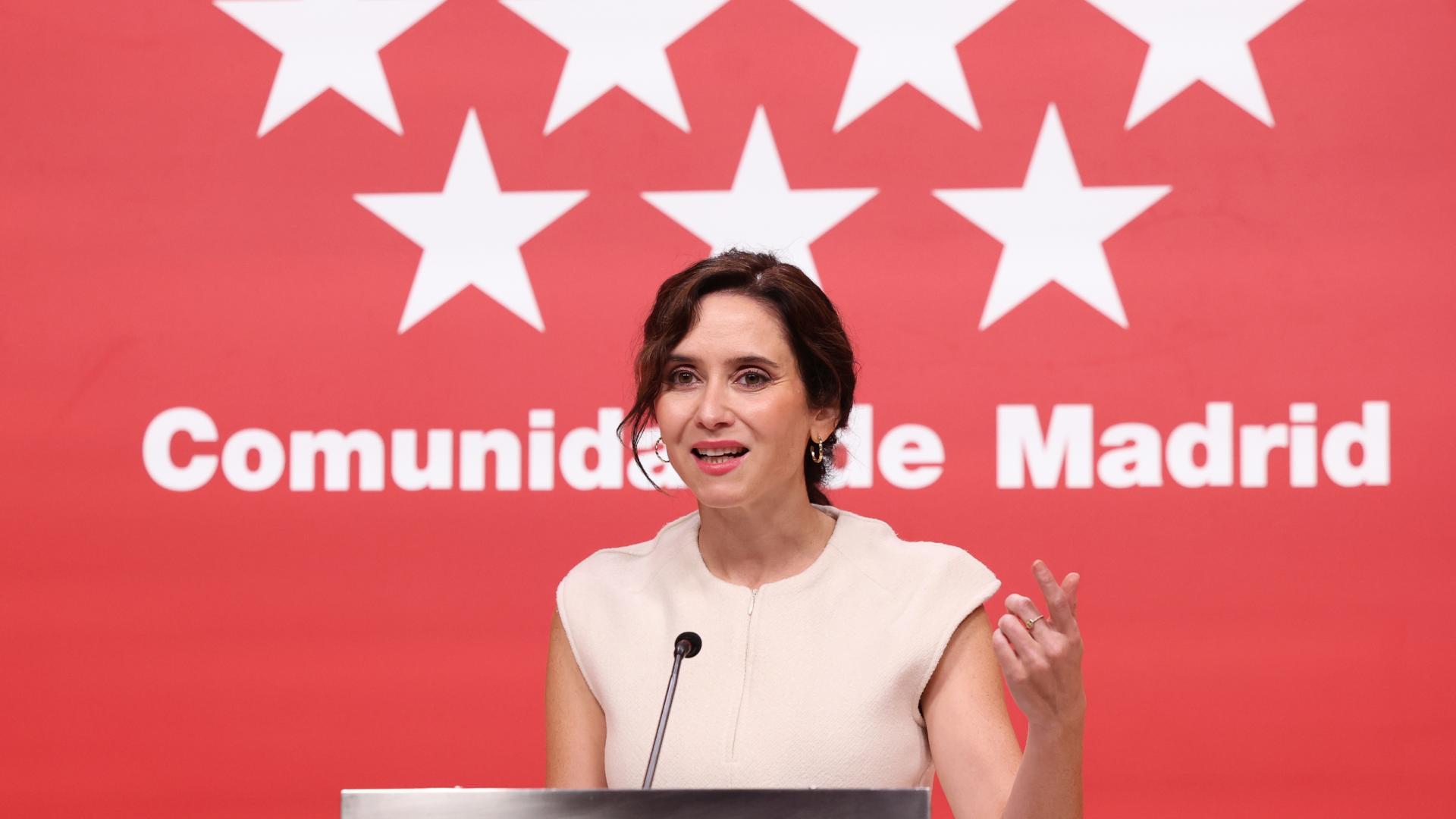 La presidenta de la Comunidad de Madrid, Isabel Díaz Ayuso, durante su comparecencia de este viernes