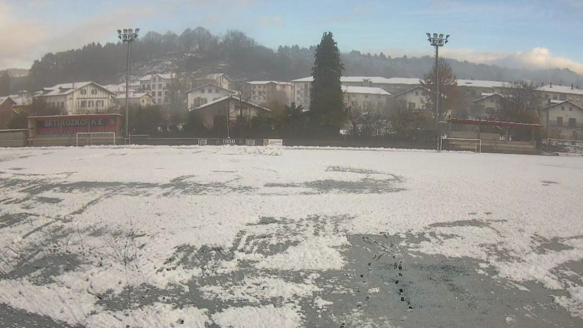 Aspecto del campo de fútbol Plazaola de Lekunberri donde se debía haber disputado el Beti Kozkor-Aoiz