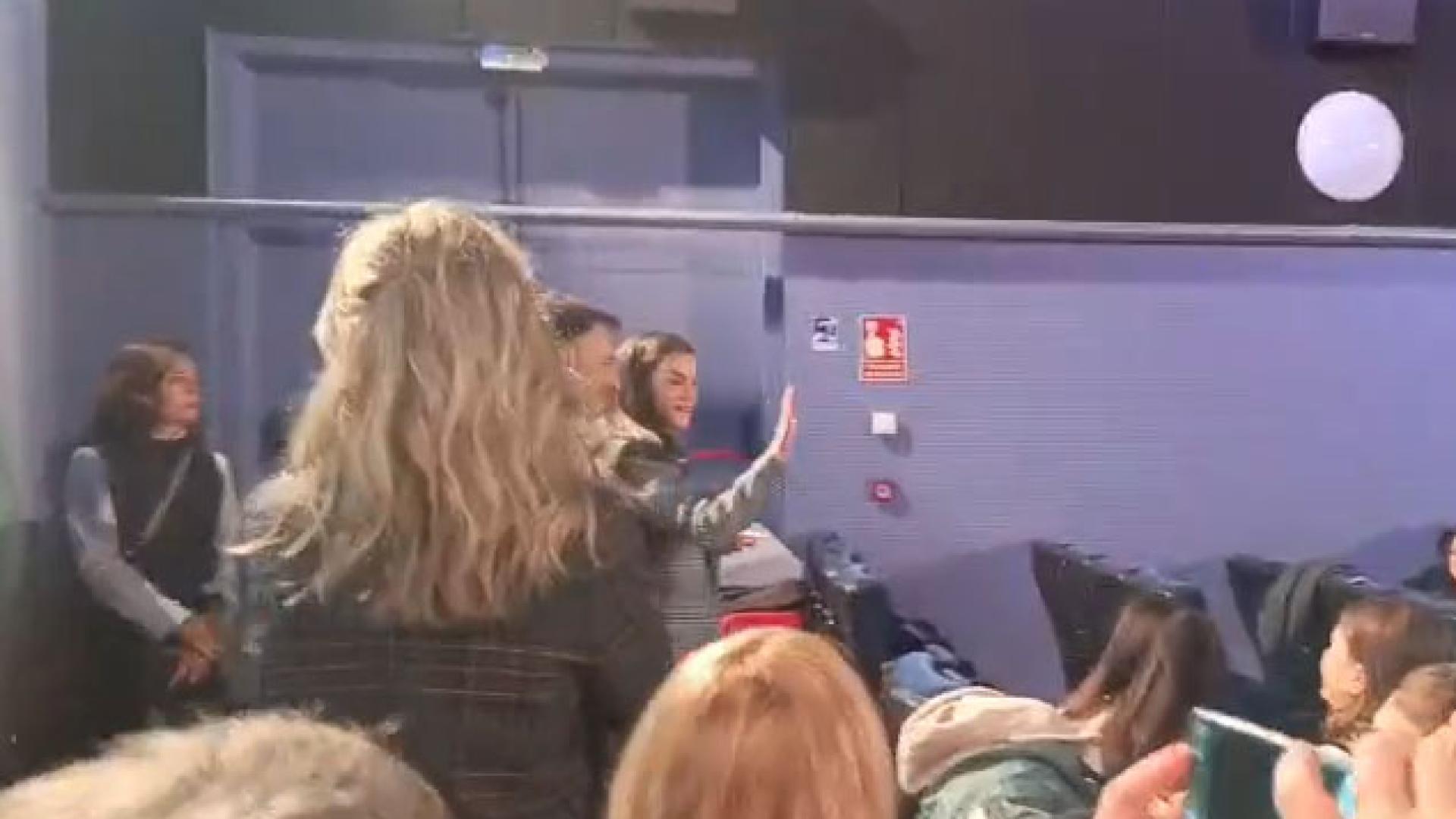 Entrada de la reina Letizia en el cine Moncayo