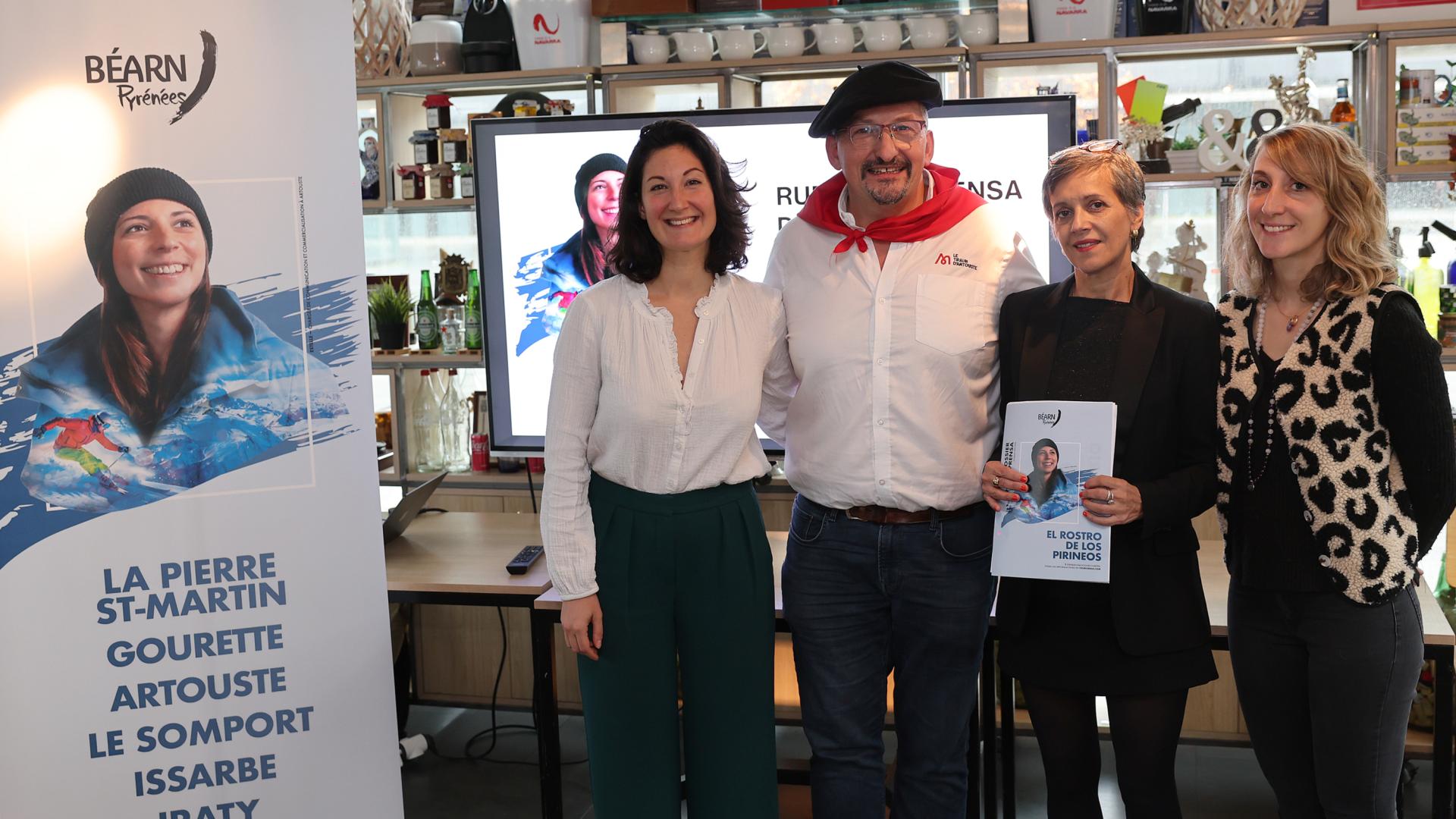 Émilie Fraï, Jean Christophe Lalanne, Marie Pachéco y Sara Steil, durante la presentación de la campaña en Pamplona