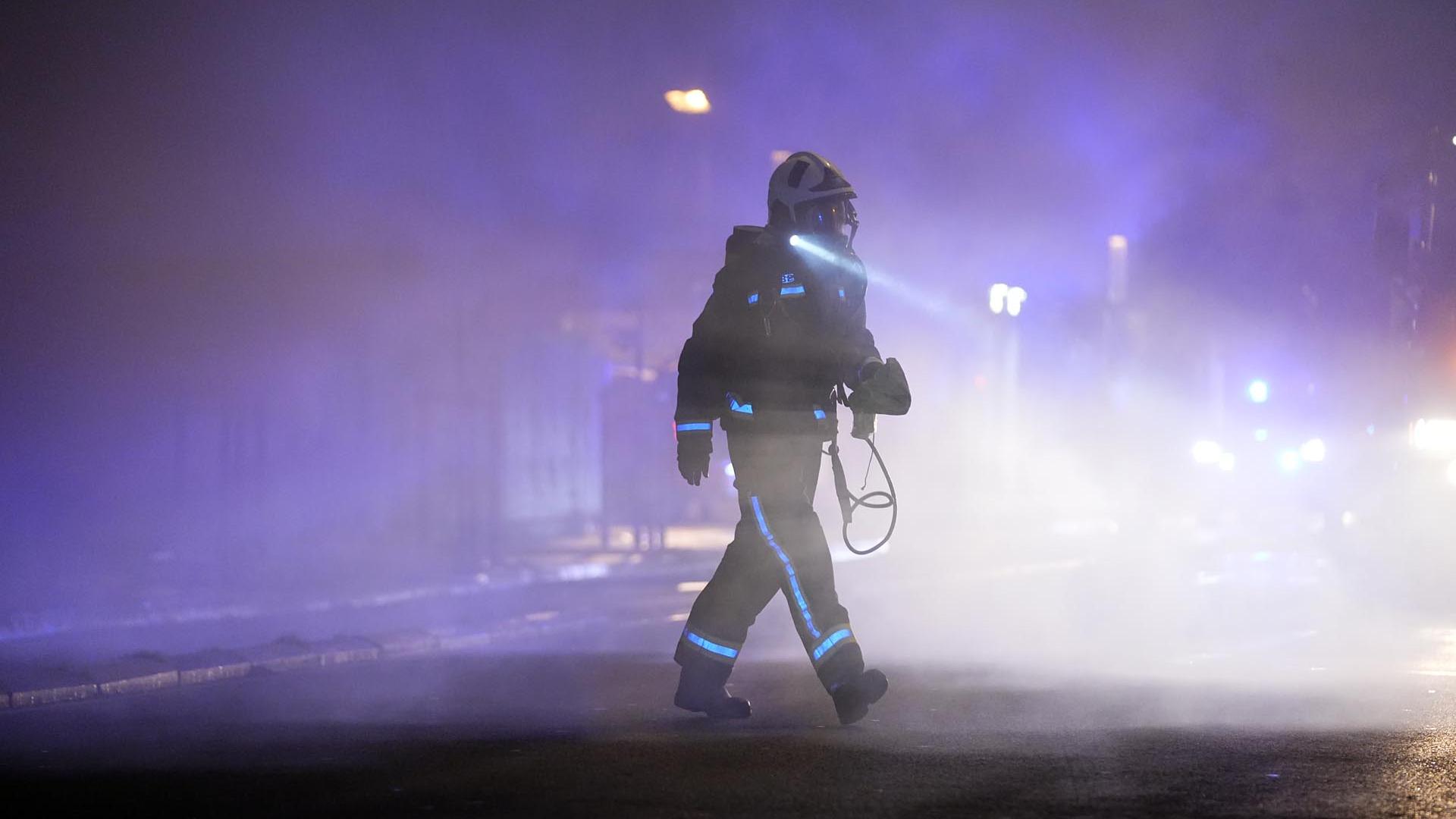 Fotos del incendio en un bazar de la avenida Marcelo Celayeta /