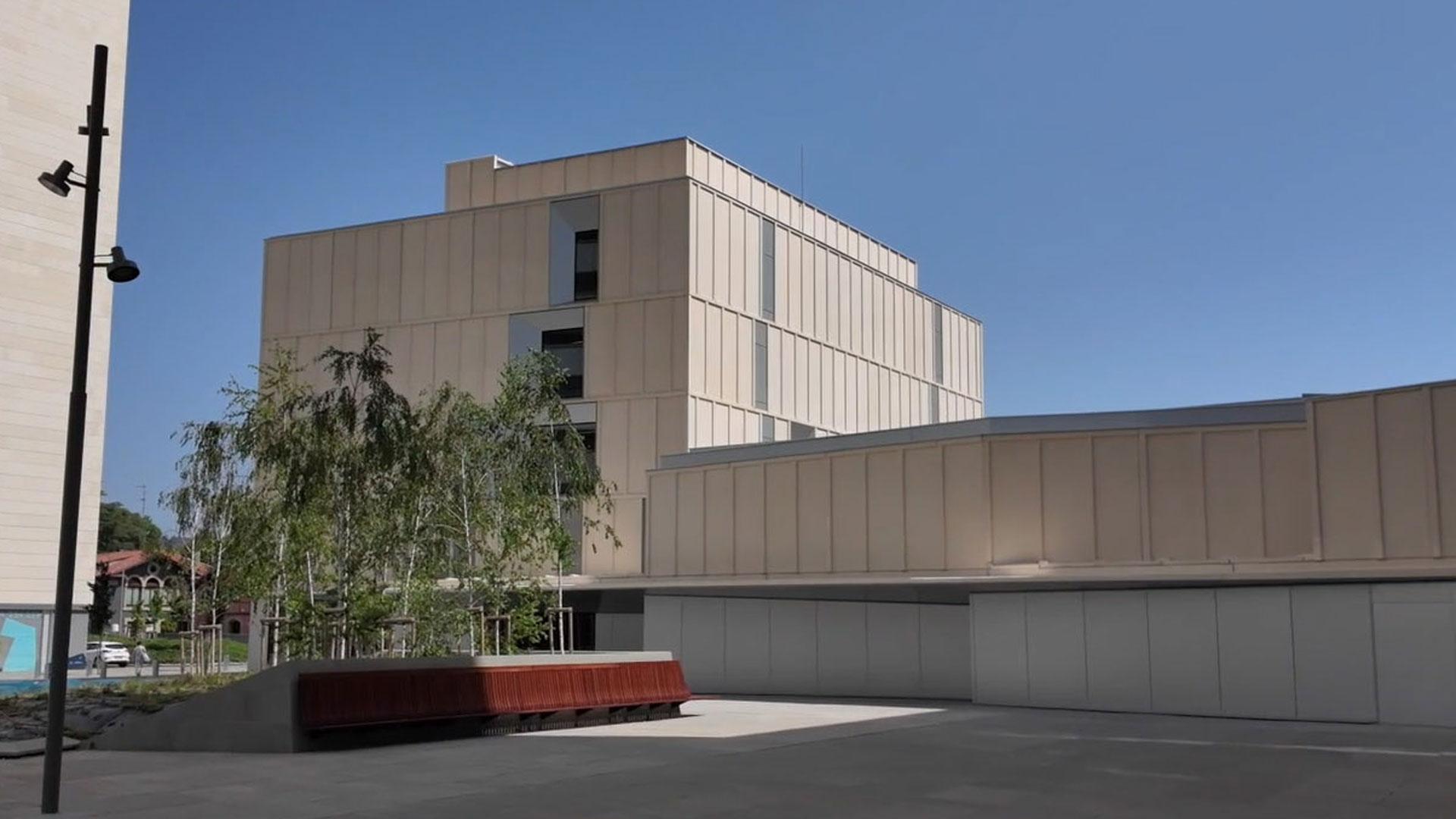 Edificio que acoge el Civivox Pompelo