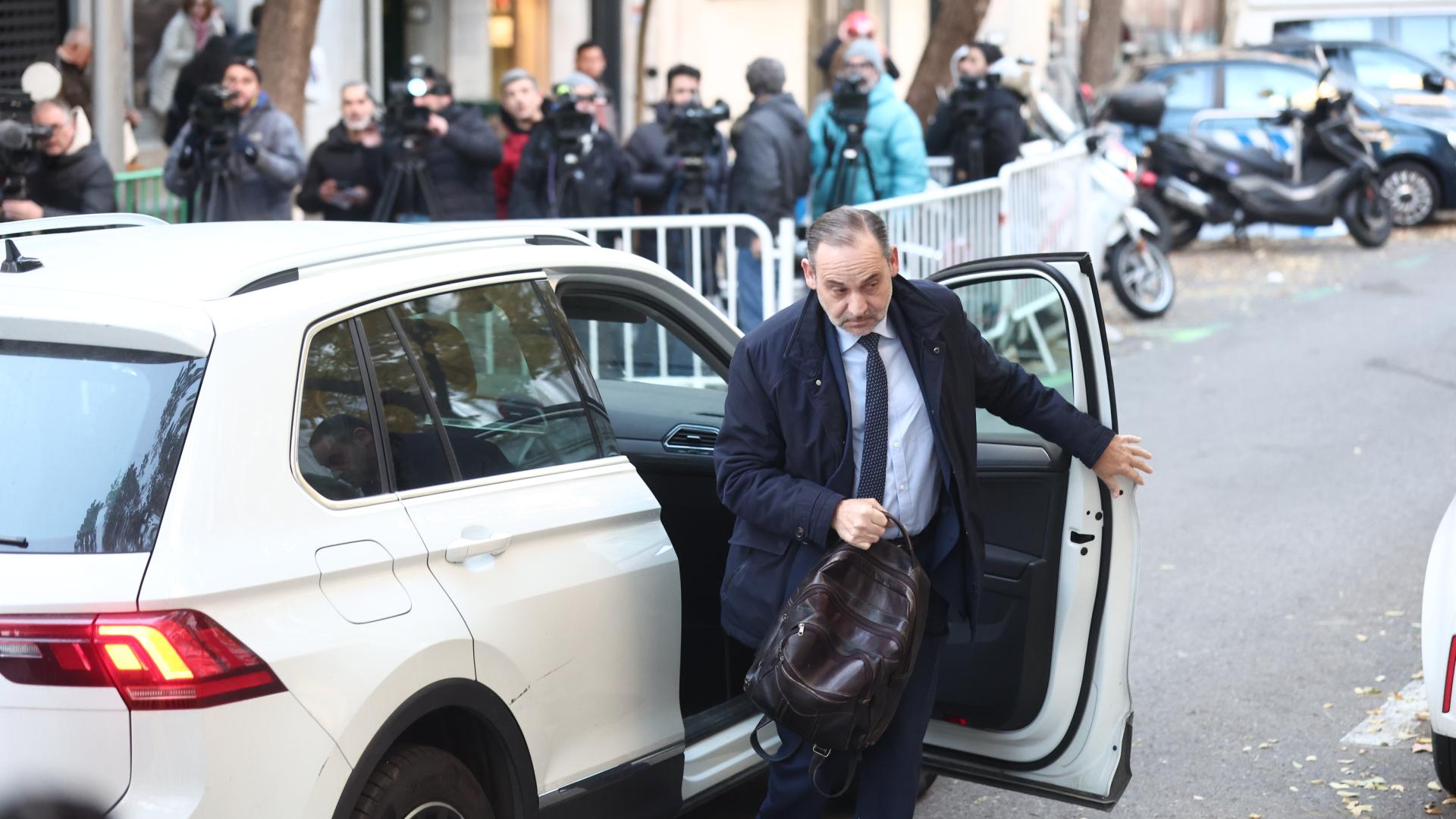 El exministro José Luis Äbalos a su llegada al Tribunal Supremo