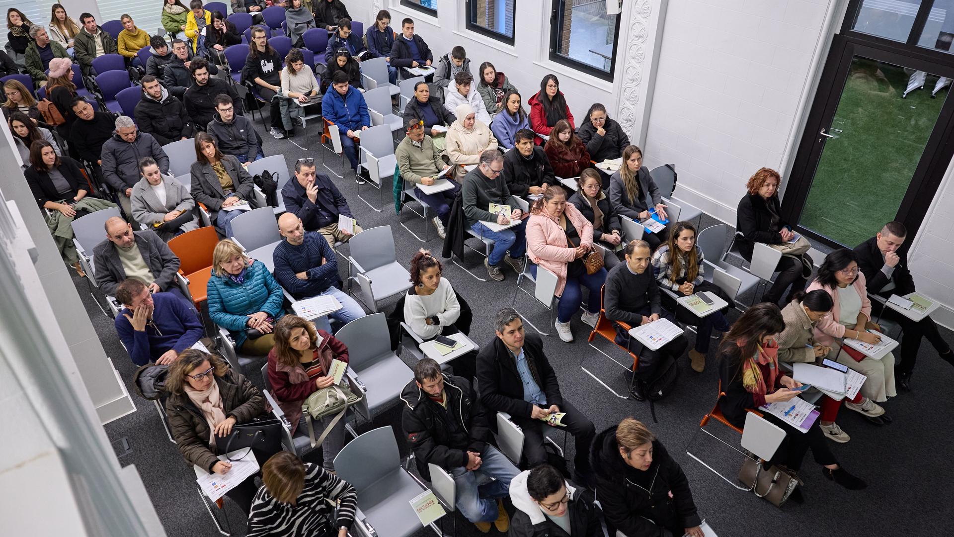 La Feria de Empleo organizada por la Cámara de Comercio de Navarra alcanza su sexta edición