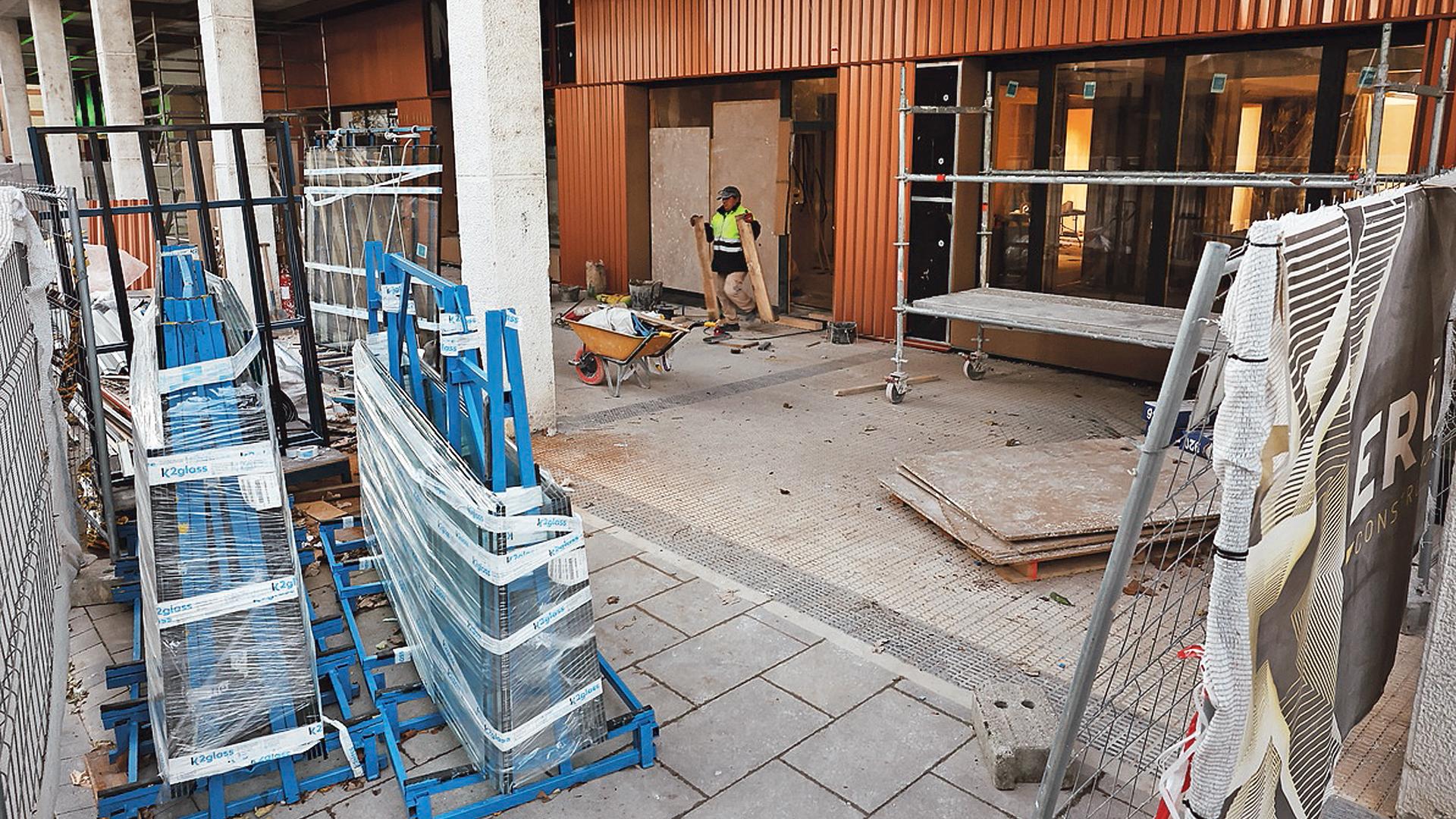 Imagen de la obra del futuro centro de día de Barañáin, en la avenida Comercial