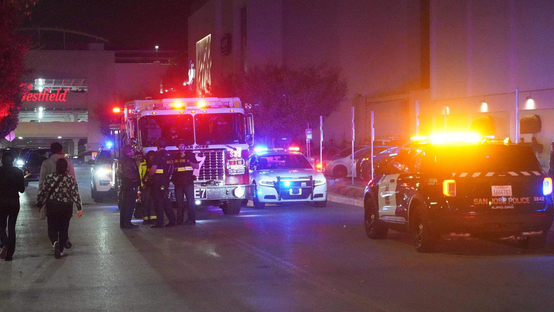 Servicios de Policía y Emergencias en el lugar del tiroteo