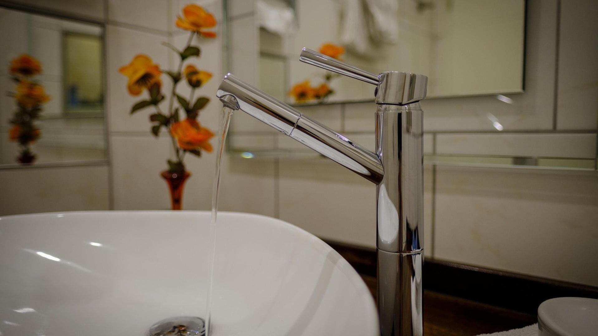 Hay muchos "trucos" para conseguir que el cuarto de baño parezca más grande de lo que realmente es