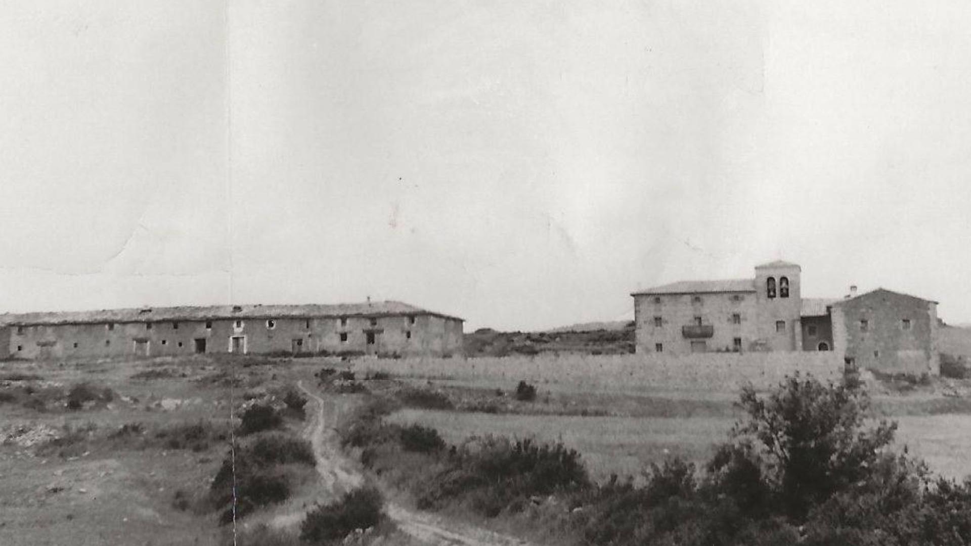 Guetadar hacia 1950 con el palacio convertido en refugio