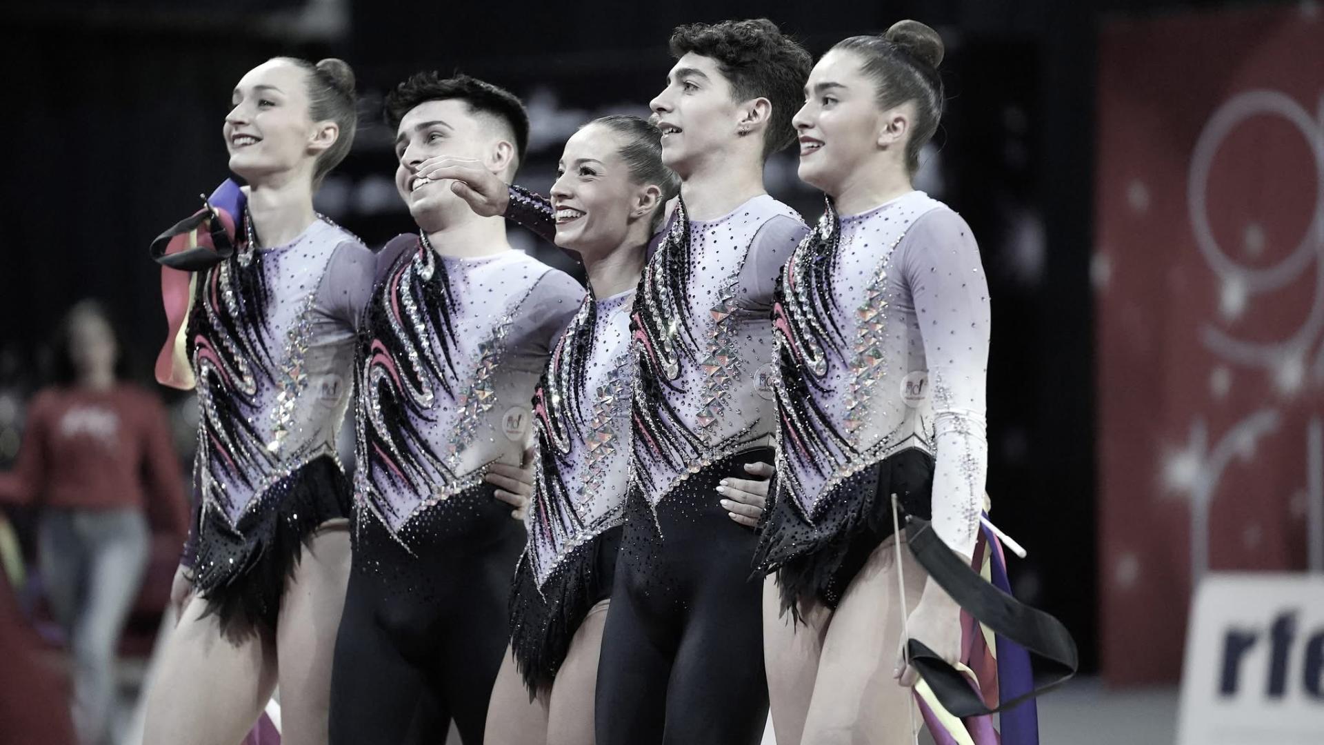 De izda. a dcha., Ane ariz, Ander Olcoz, Vega Cigudosa, Sergio Osés y June Barrenetxea
