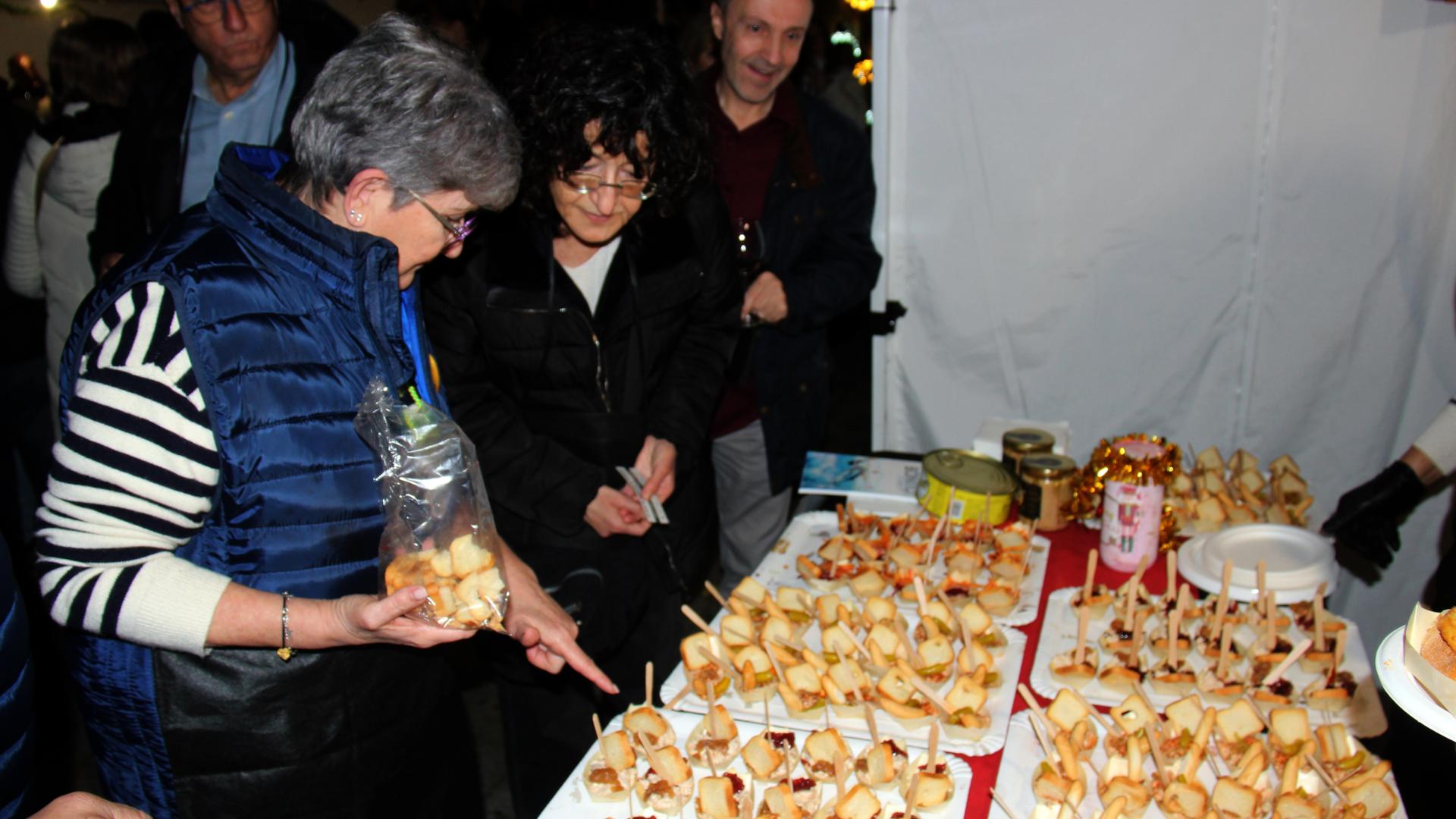 Imagen de algunos de los pinchos ofrecidos durante la feria de cofradías