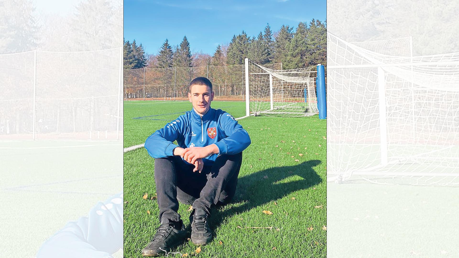 El lateral del Valle de Egüés, Beñat Aldasoro, en las instalaciones deportivas Dantzaleku de Alsasua