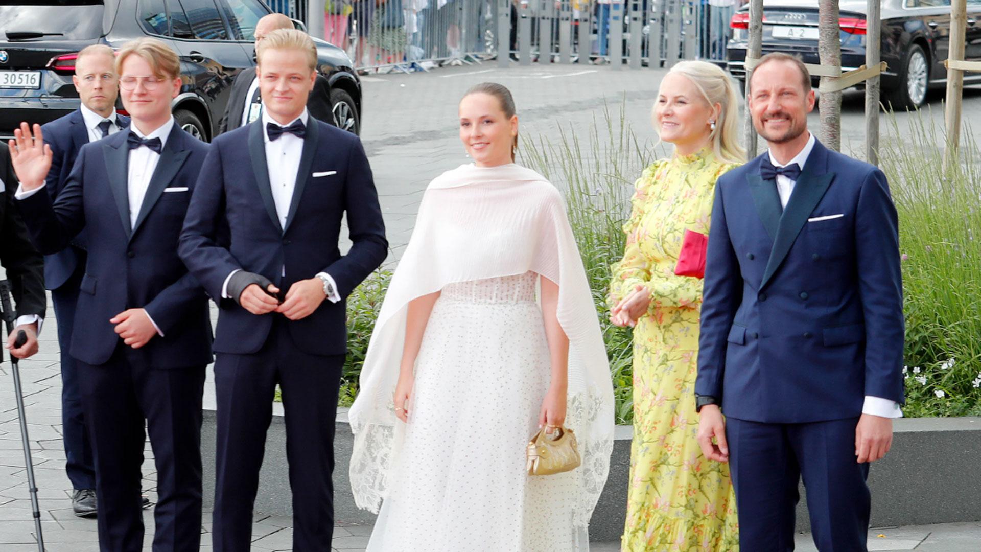 La Princesa Ingrid Alexandra en su cumpleaños junto con su familia