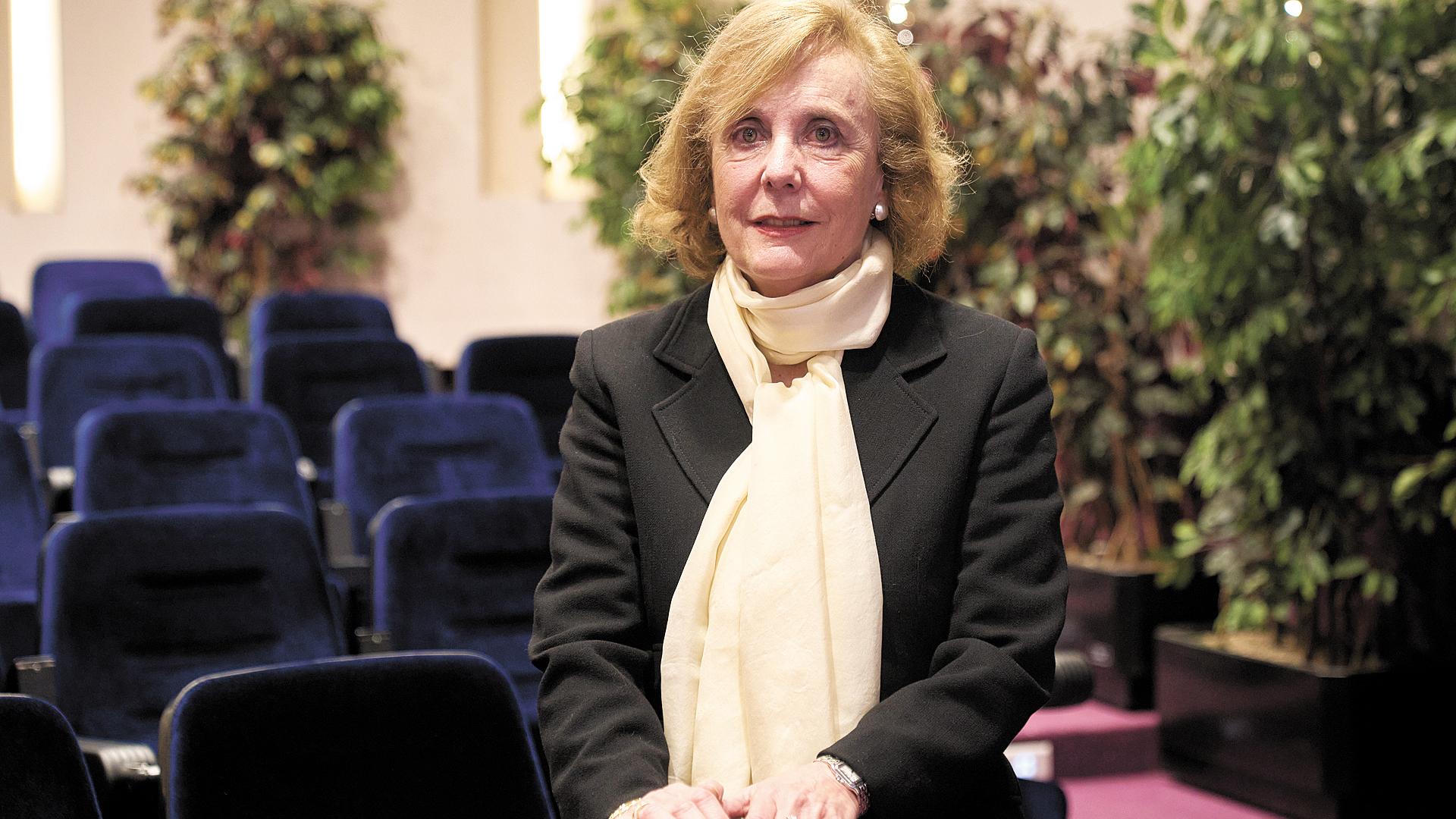Carmen Ezpeleta Baquedano posa durante el acto en el Colegio de Médicos