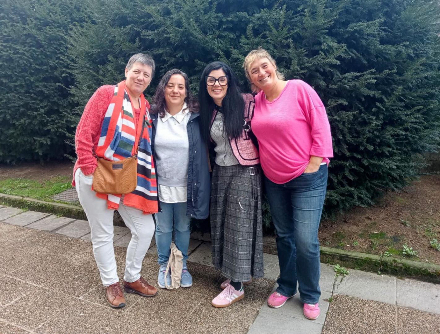 Desde la izquierda, Inma Urteaga, Leti Moreno, María Lesaca y Josune Oiarzabal.