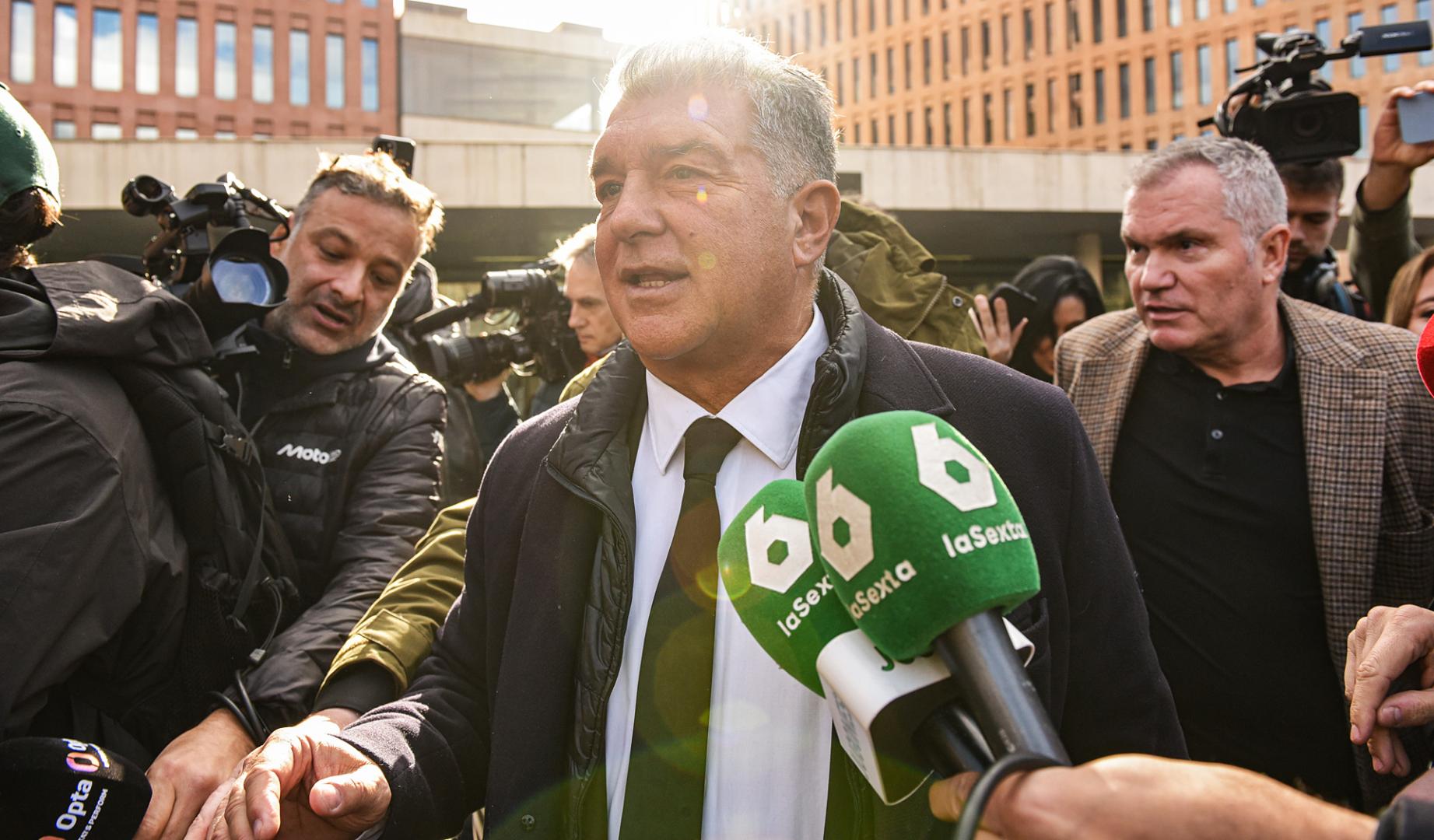 El presidente del FC Barcelona, Joan Laporta, a su salida a la Ciutat de la Justicia